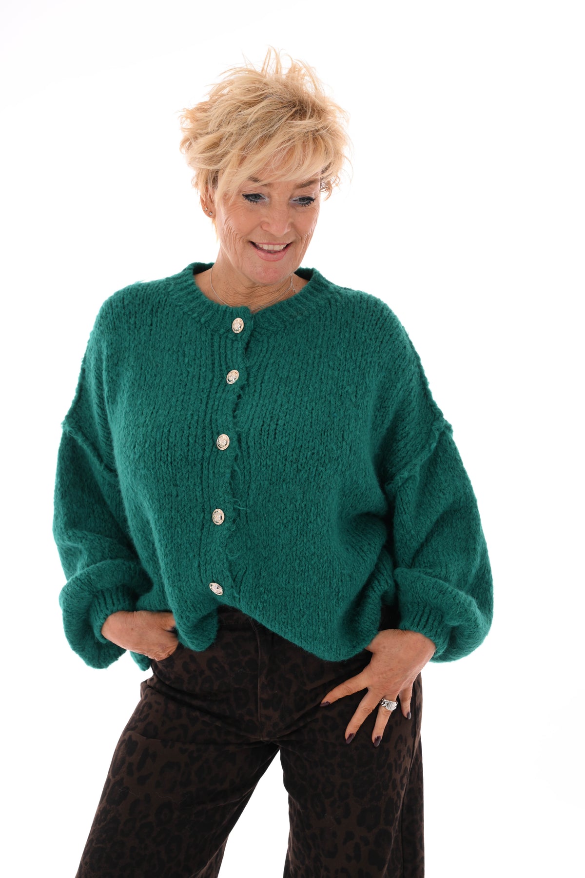 Grof gebreid vest met knopen smaragdgroen