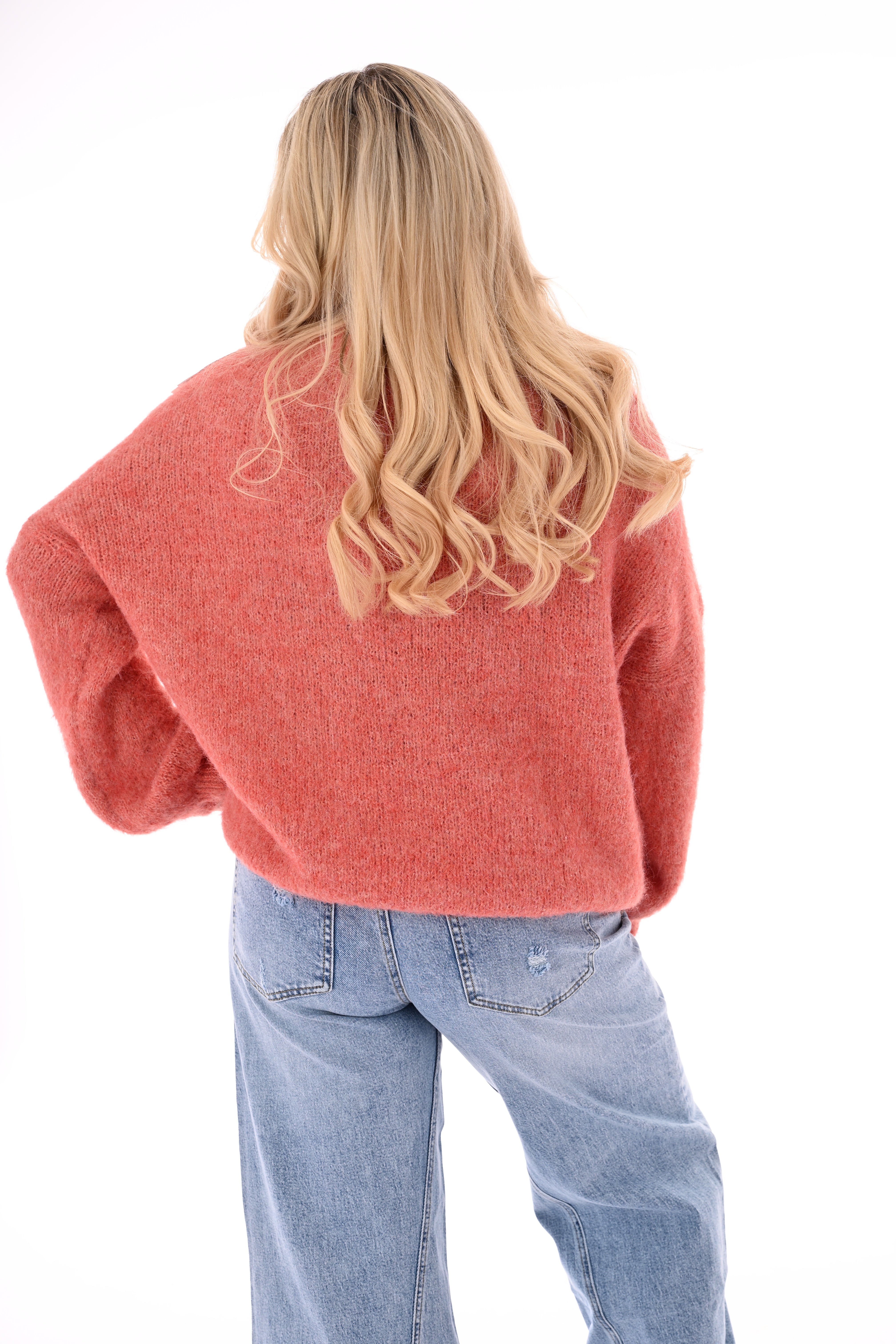 Fijn gebreide vleermuis trui strik uni zalm