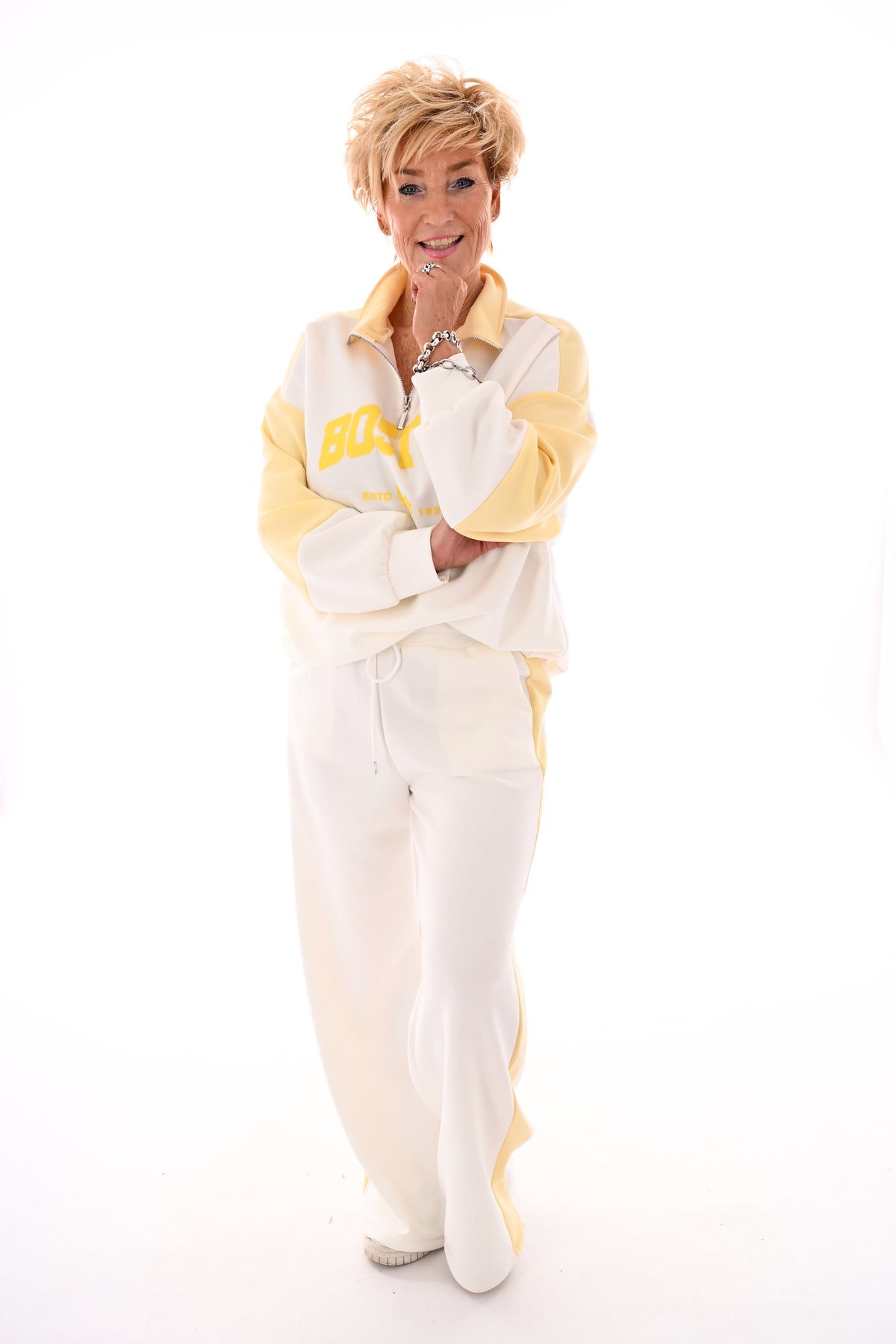 Tweedelig pak Boston botergeel/roomwit