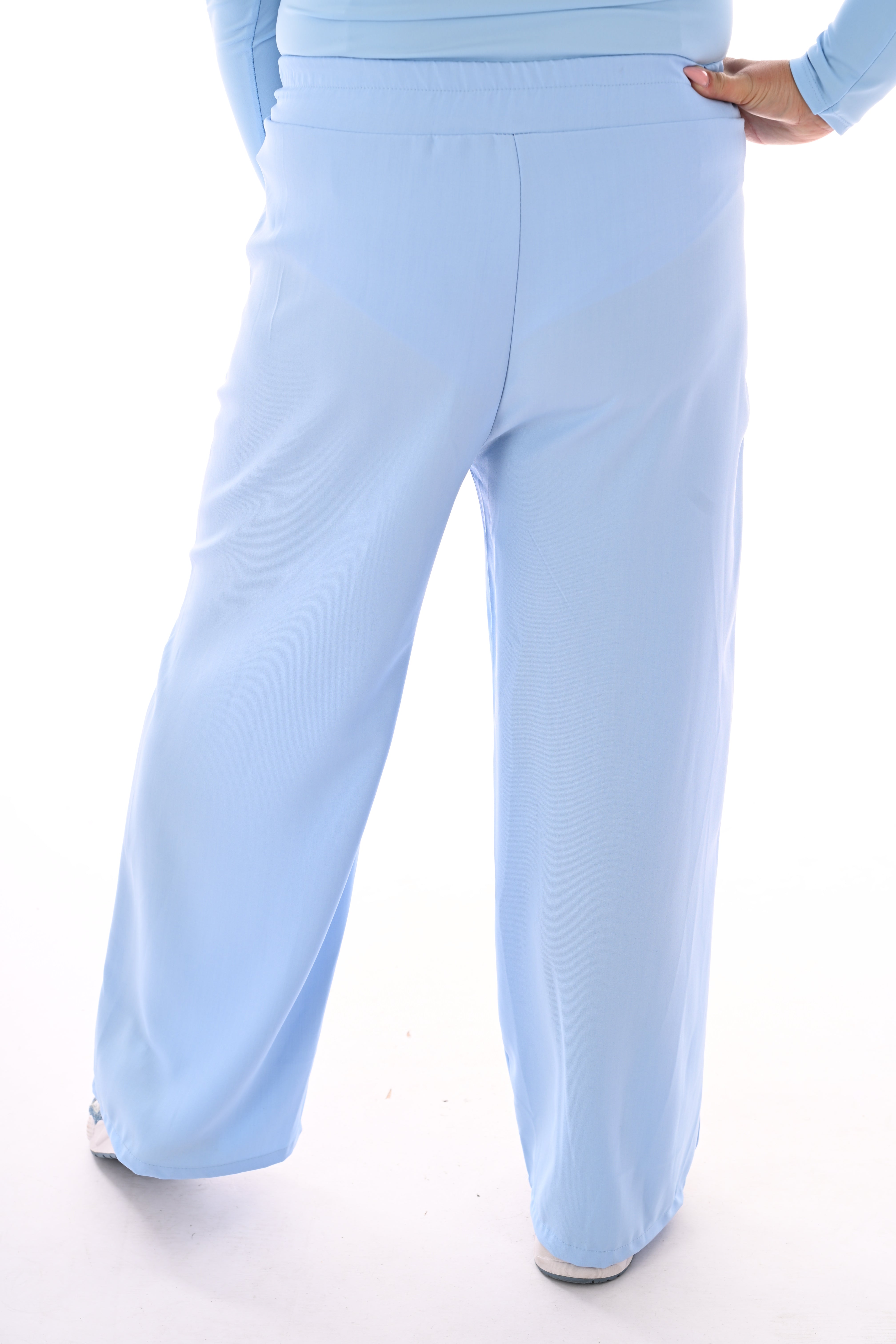 Wijde pantalon met elastieken taille lichtblauw