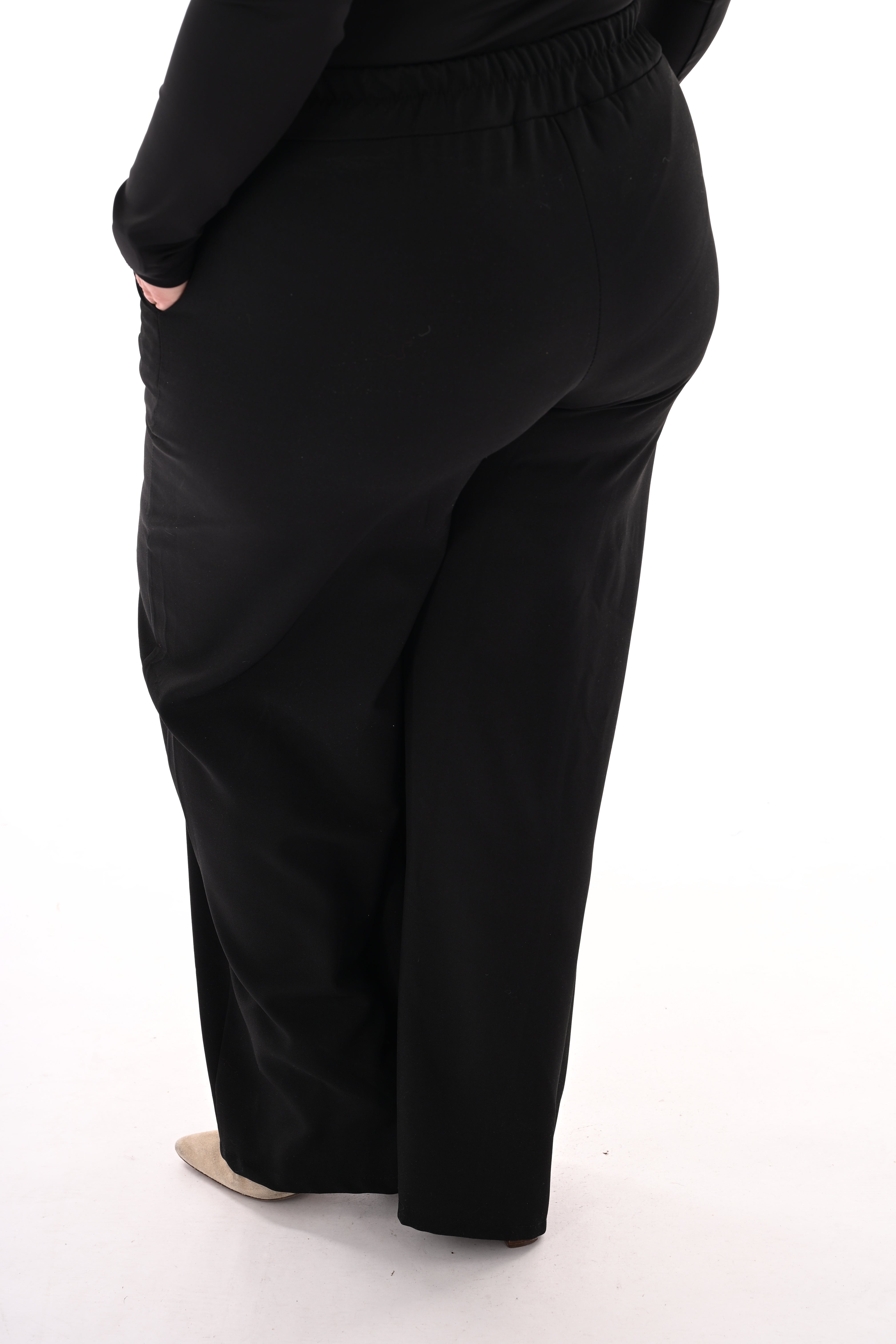 Wijde pantalon met elastieken taille zwart