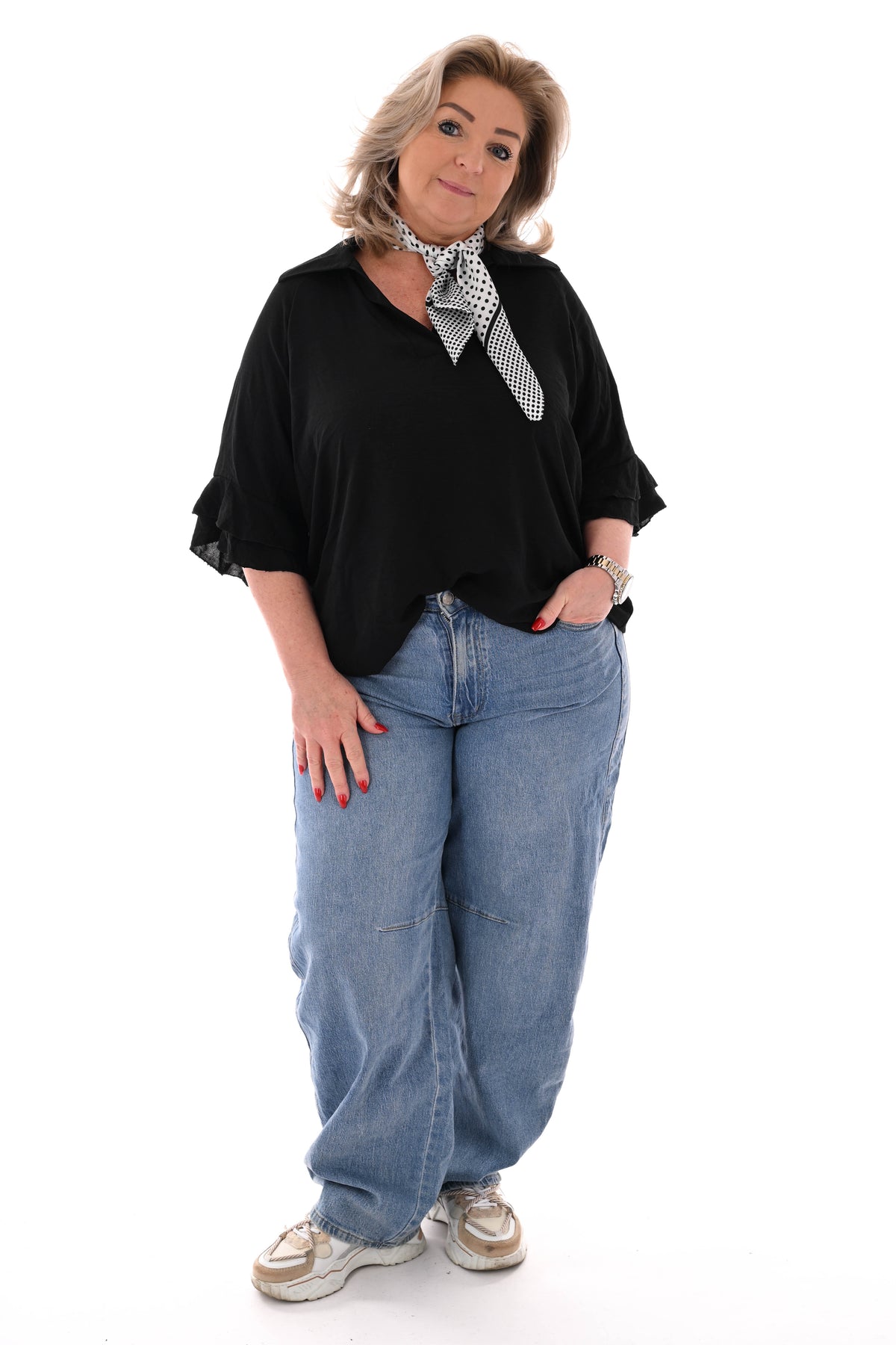 Top v-hals met korte roezelmouwen zwart