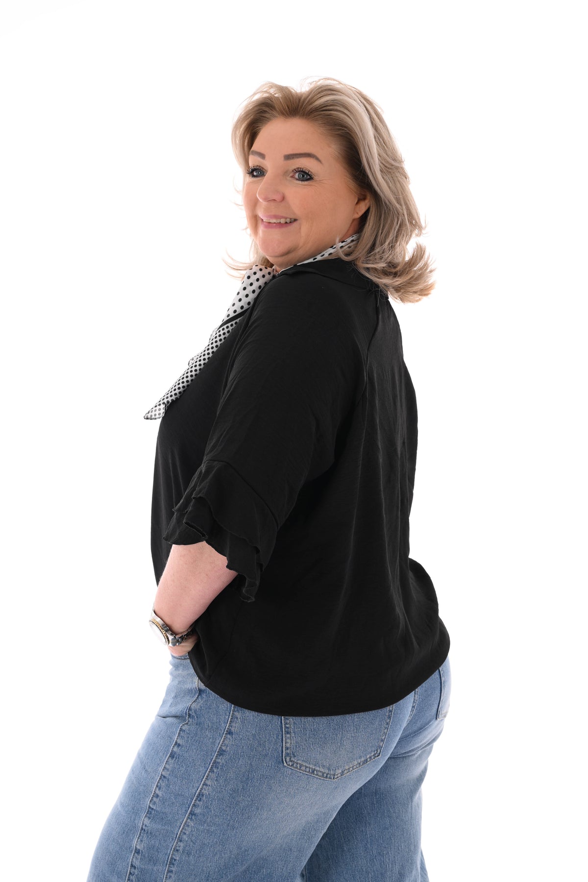 Top v-hals met korte roezelmouwen zwart