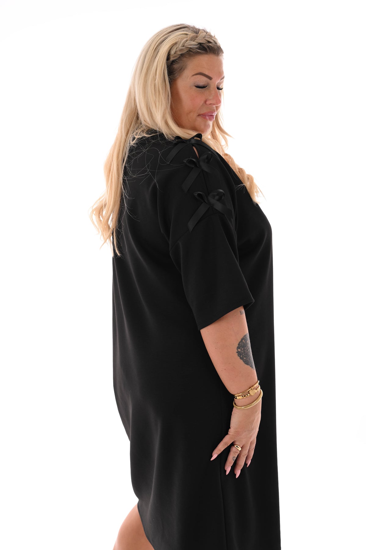 Sweaterdress korte mouwen strikjes zwart