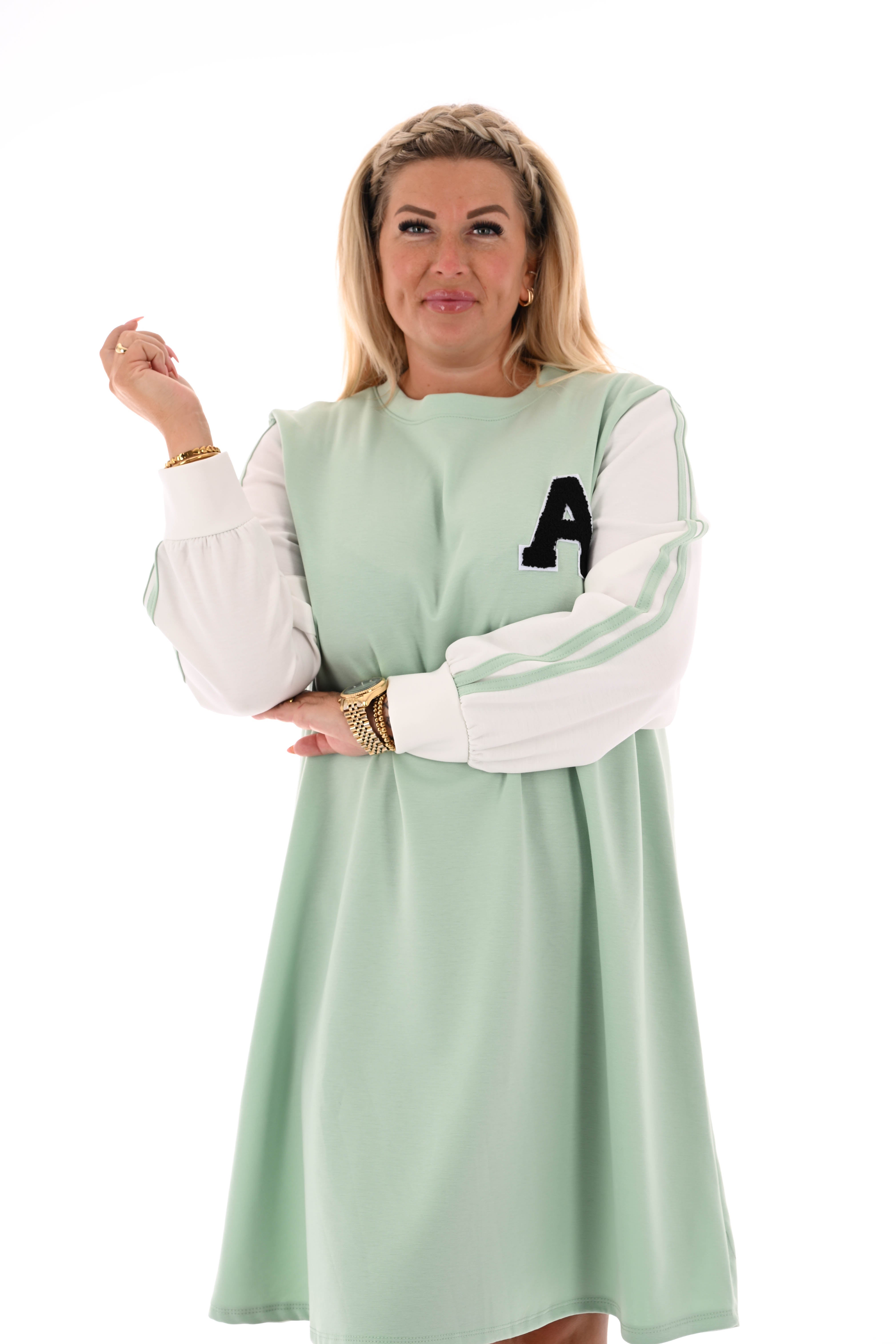 Sweaterdress A lichtgroen