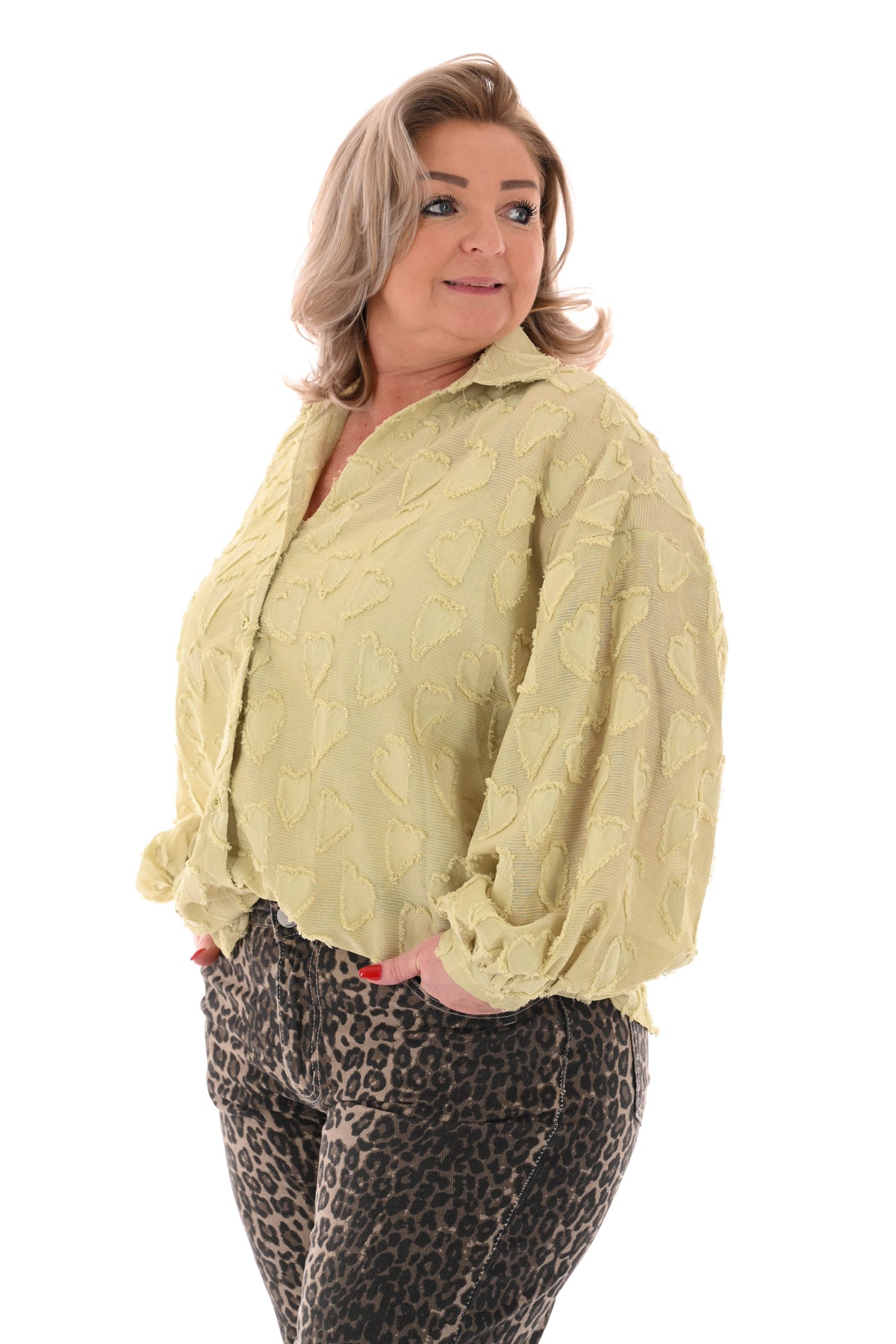 Blouse met hartjes rafels lichtgroen