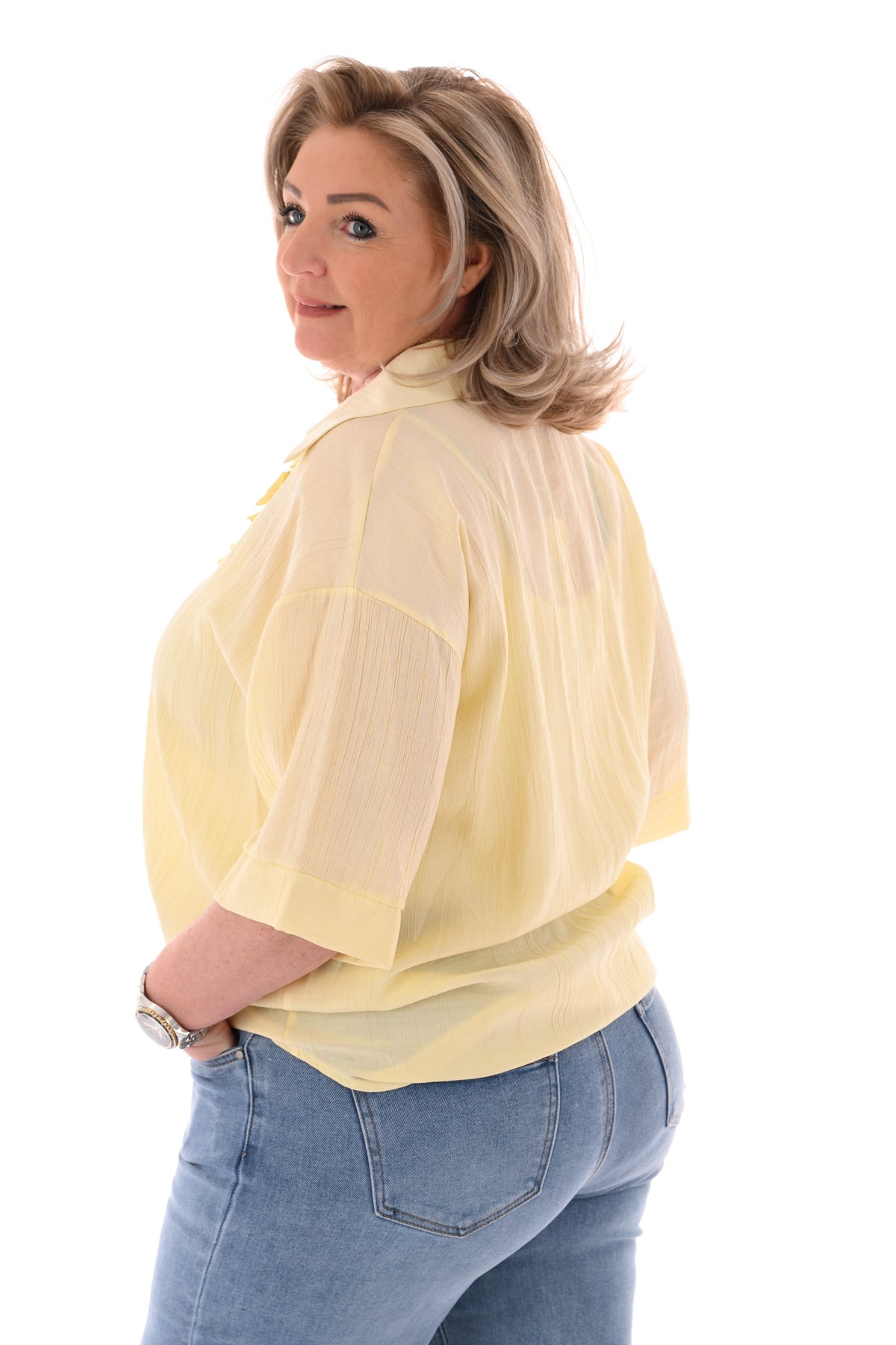 Blouse met roezel v-hals lichtgeel