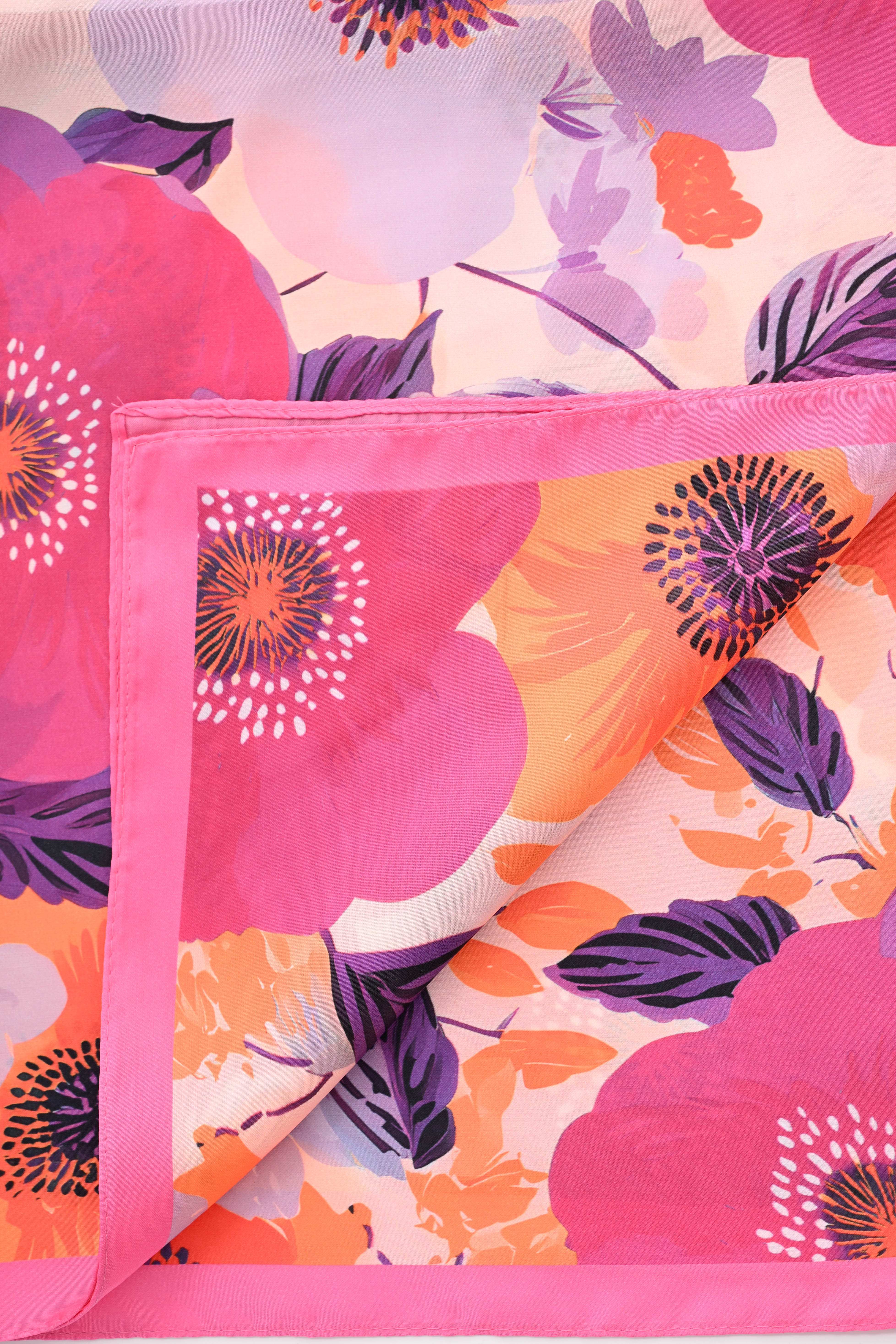 Kort sjaaltje flower art fuchsia