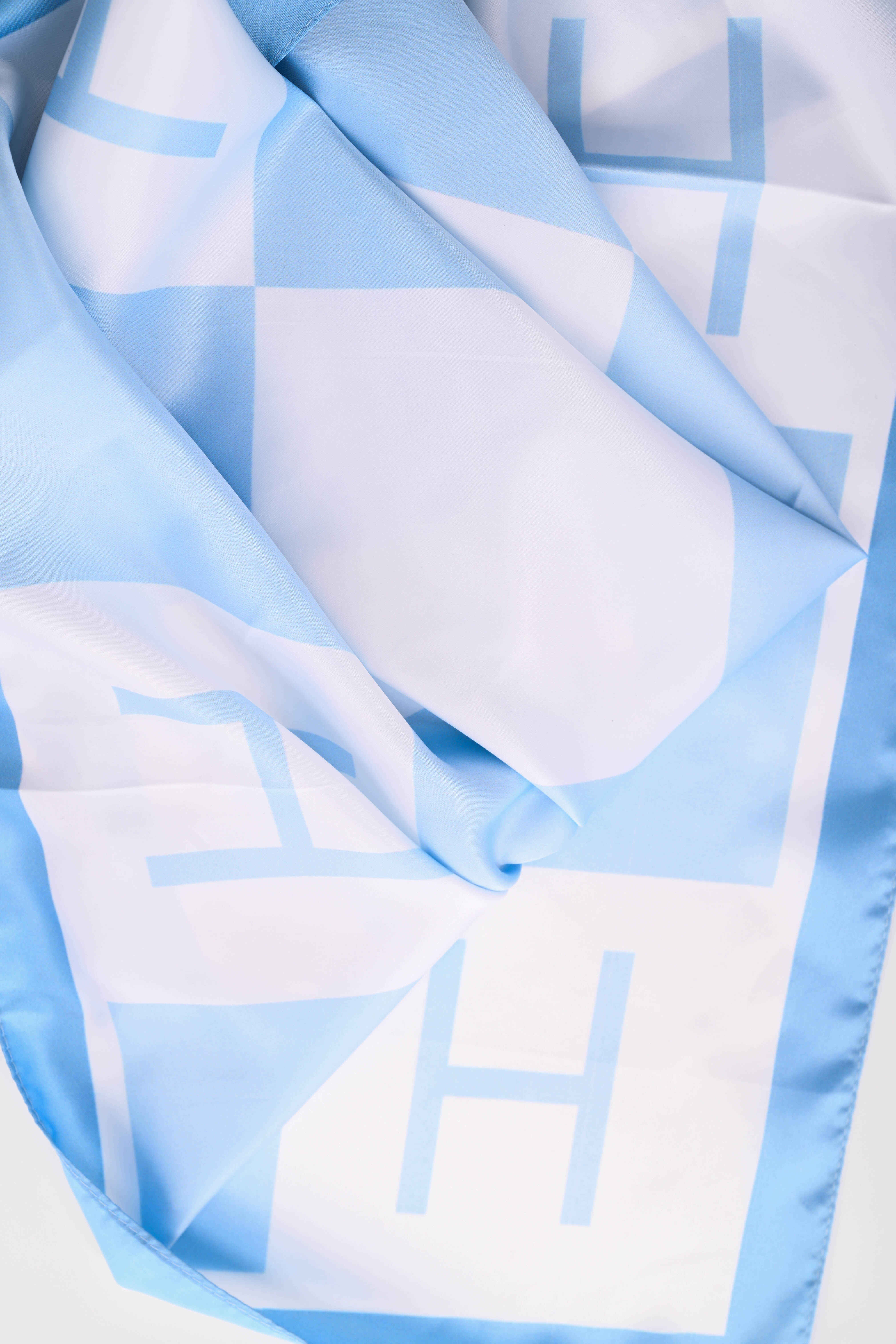 Kort sjaaltje squares lichtblauw