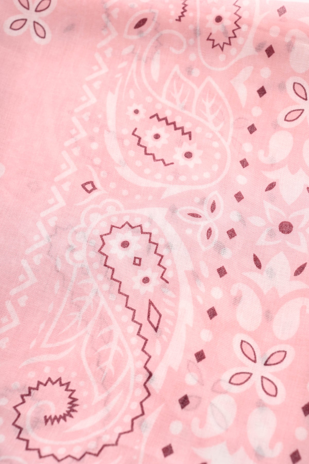 Vierkante sjaal grote paisley lichtroze