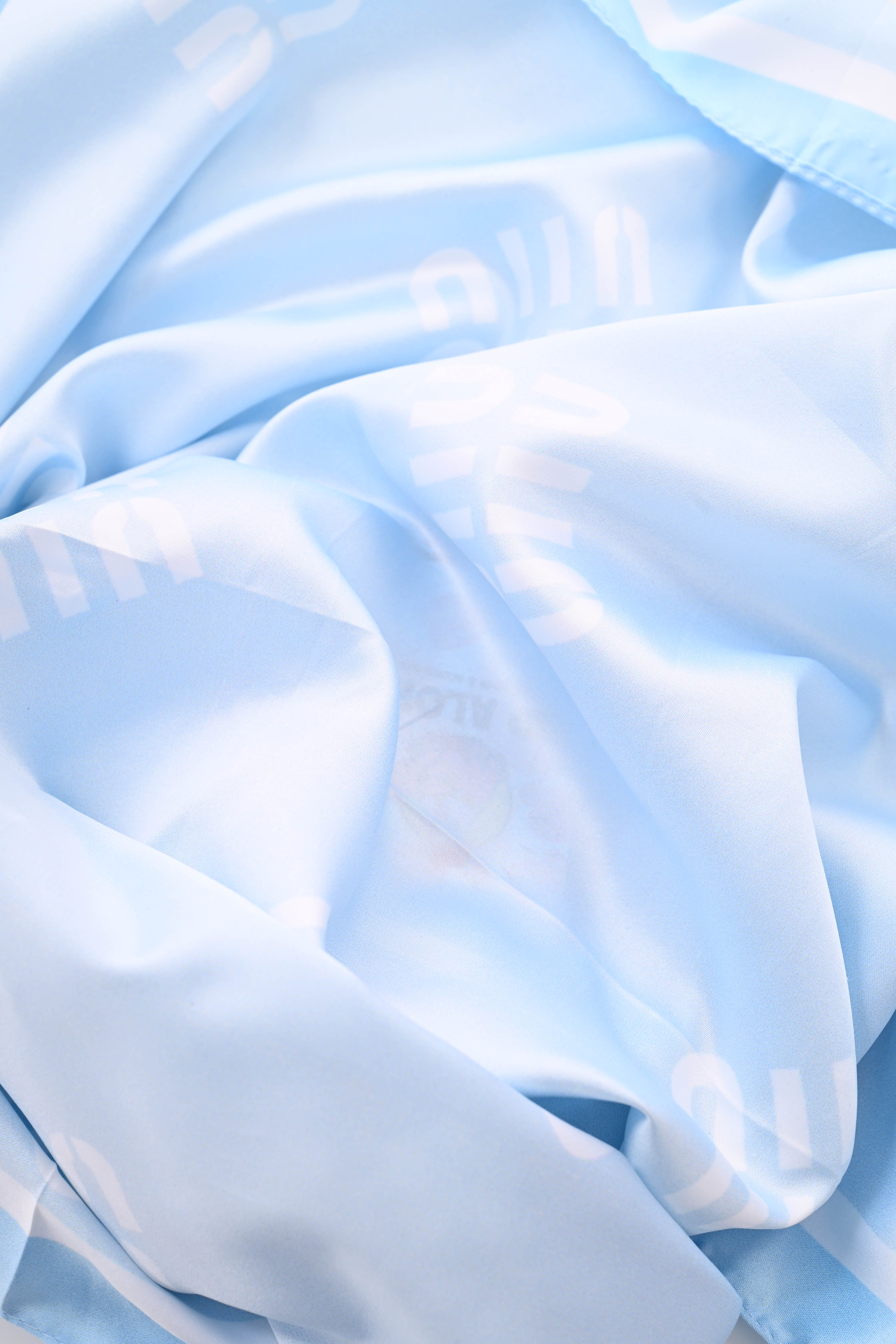 Kort sjaaltje lichtblauw