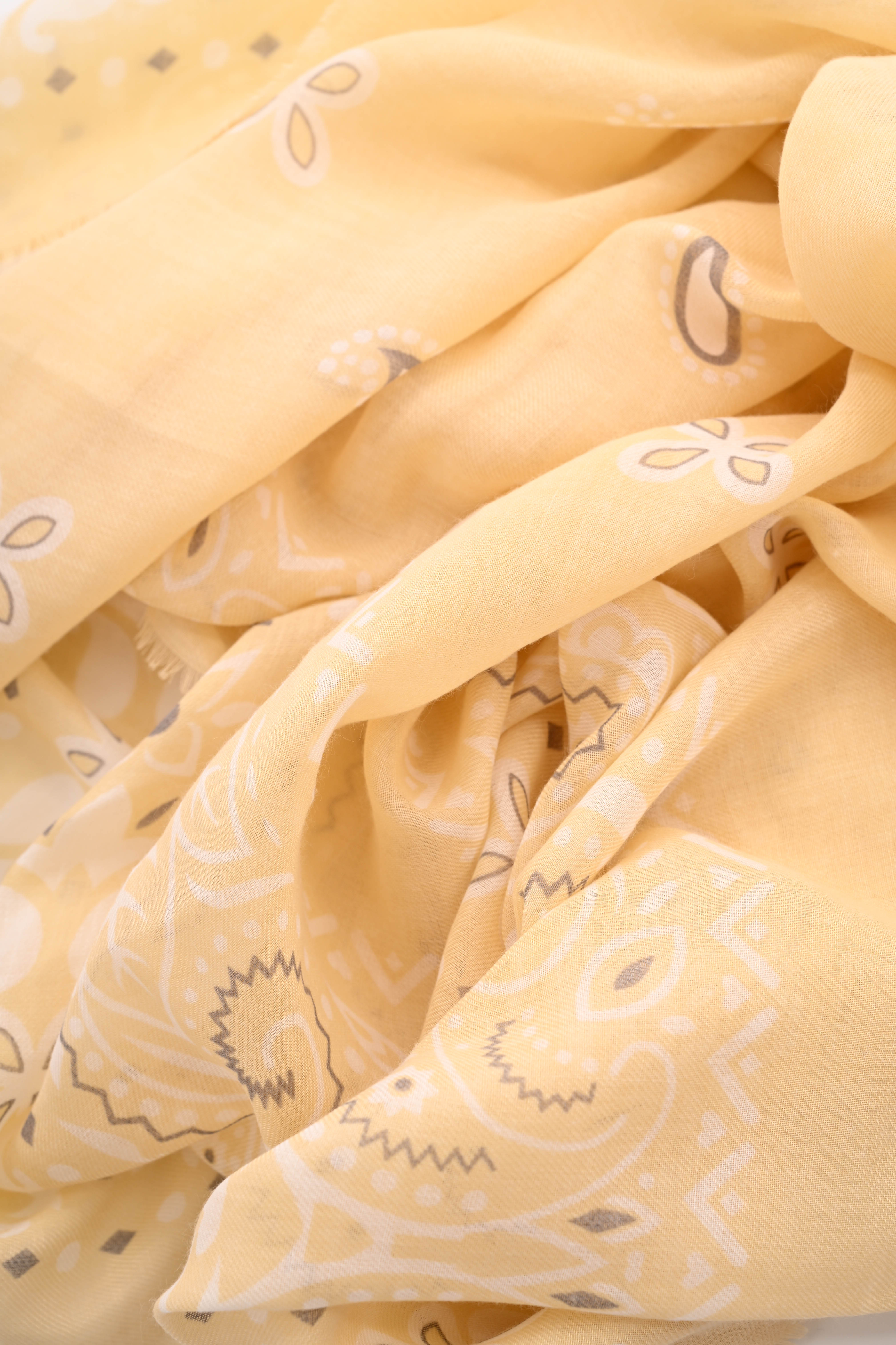 Vierkante sjaal grote paisley lichtgeel