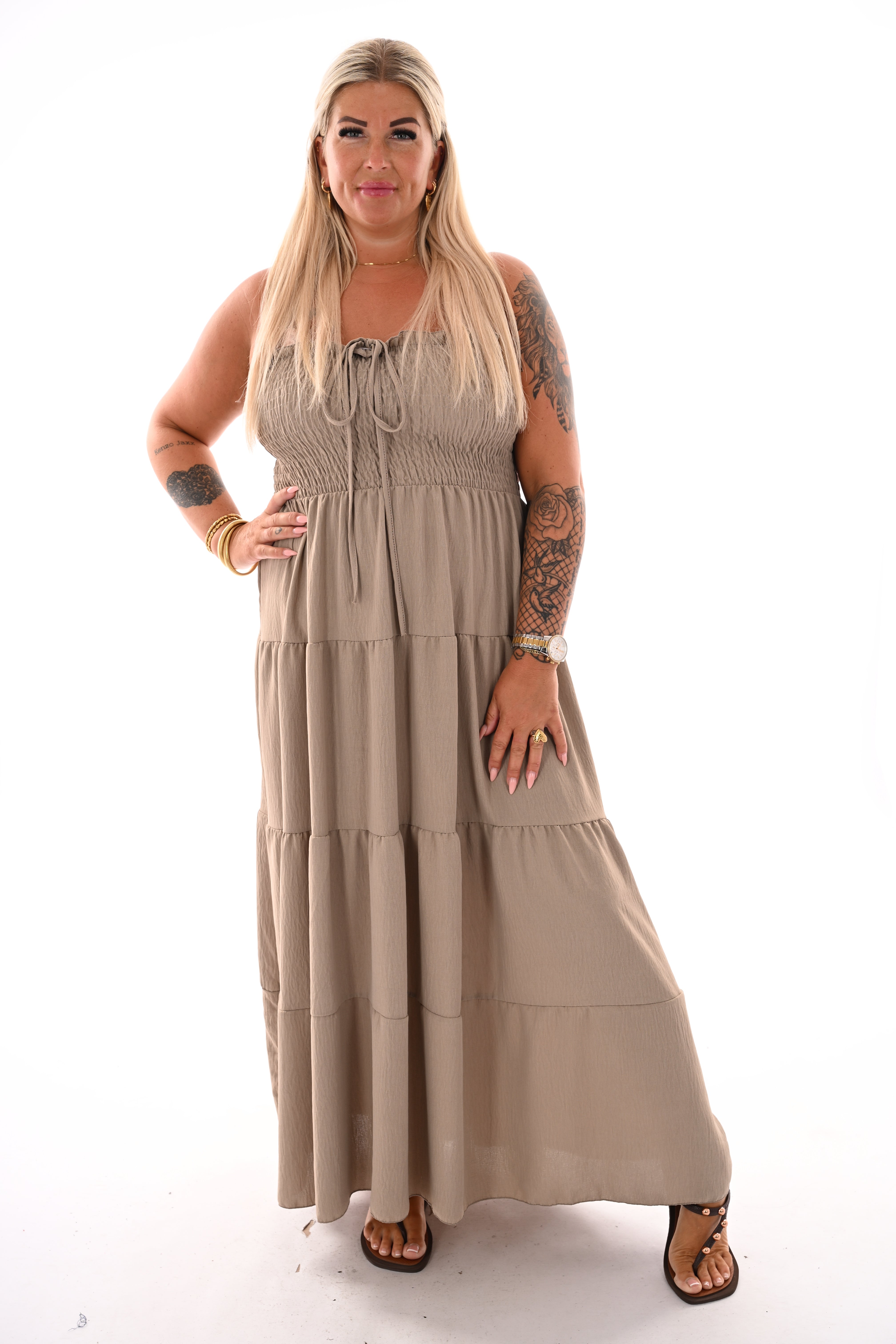 Off-shoulder jurk smock detail uni beige