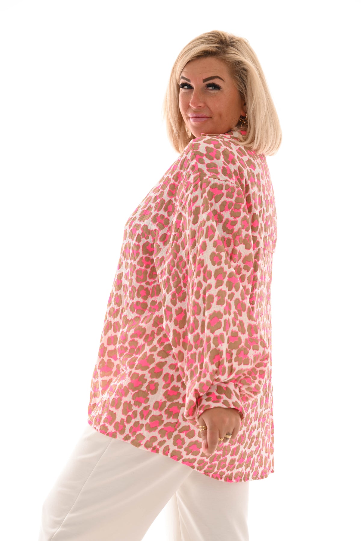 Lange doorknoop blouse panter pofmouwen wit/taupe