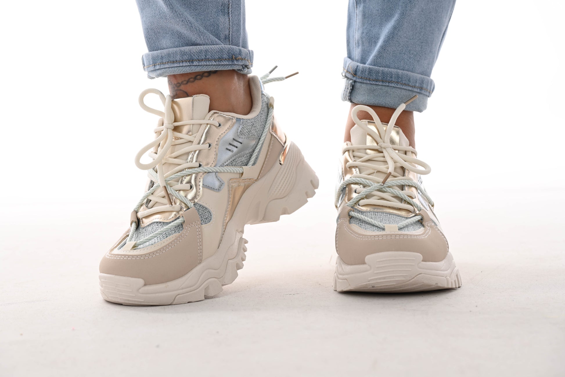 Sneaker touw detail beige/jeans