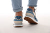 Sneaker panter en jeans blauw/wit