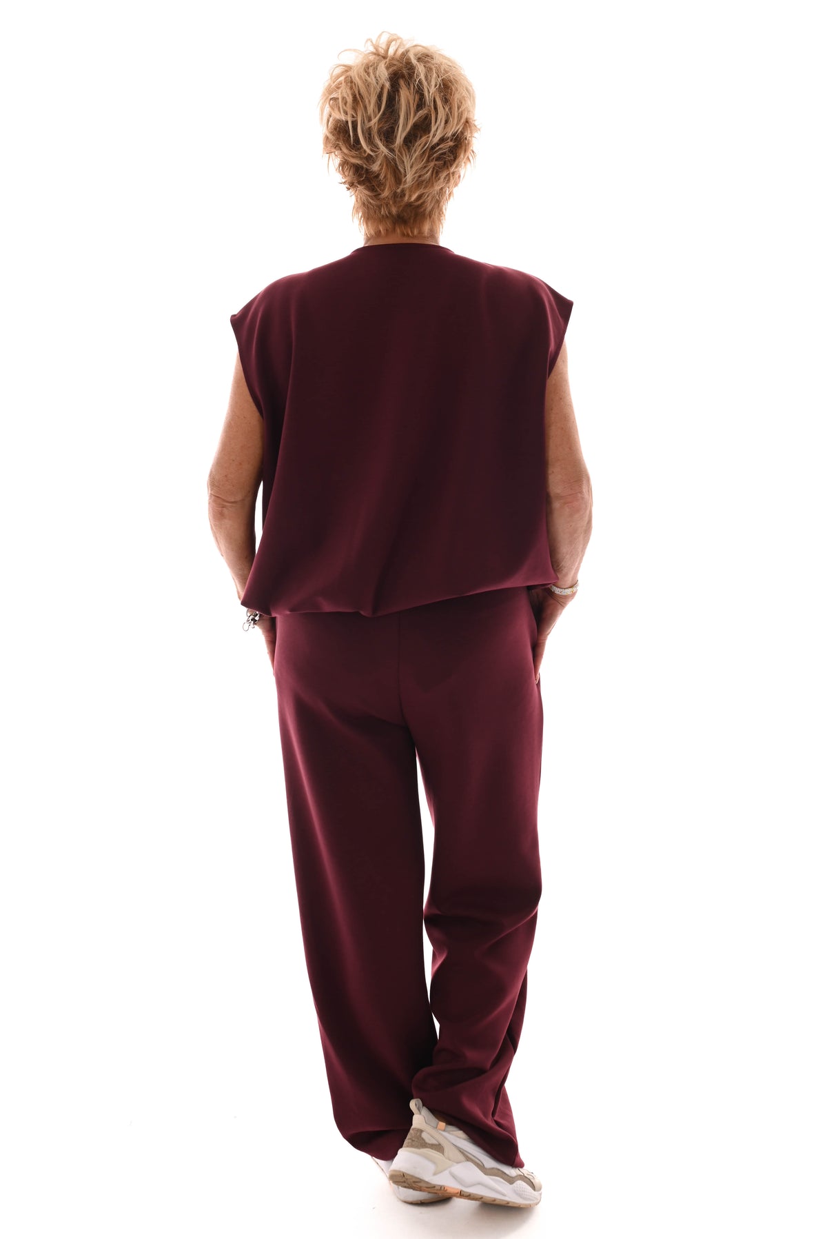 Tweedelig pak gilet knopen bordeaux