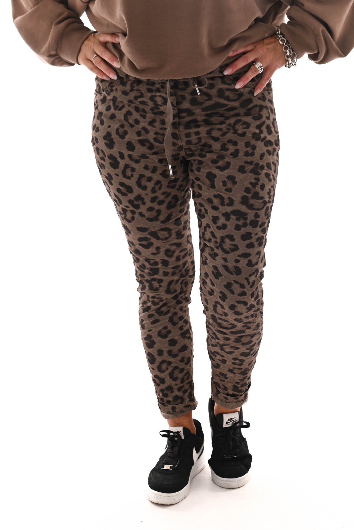 Silky stretchbroek panterprint taupe