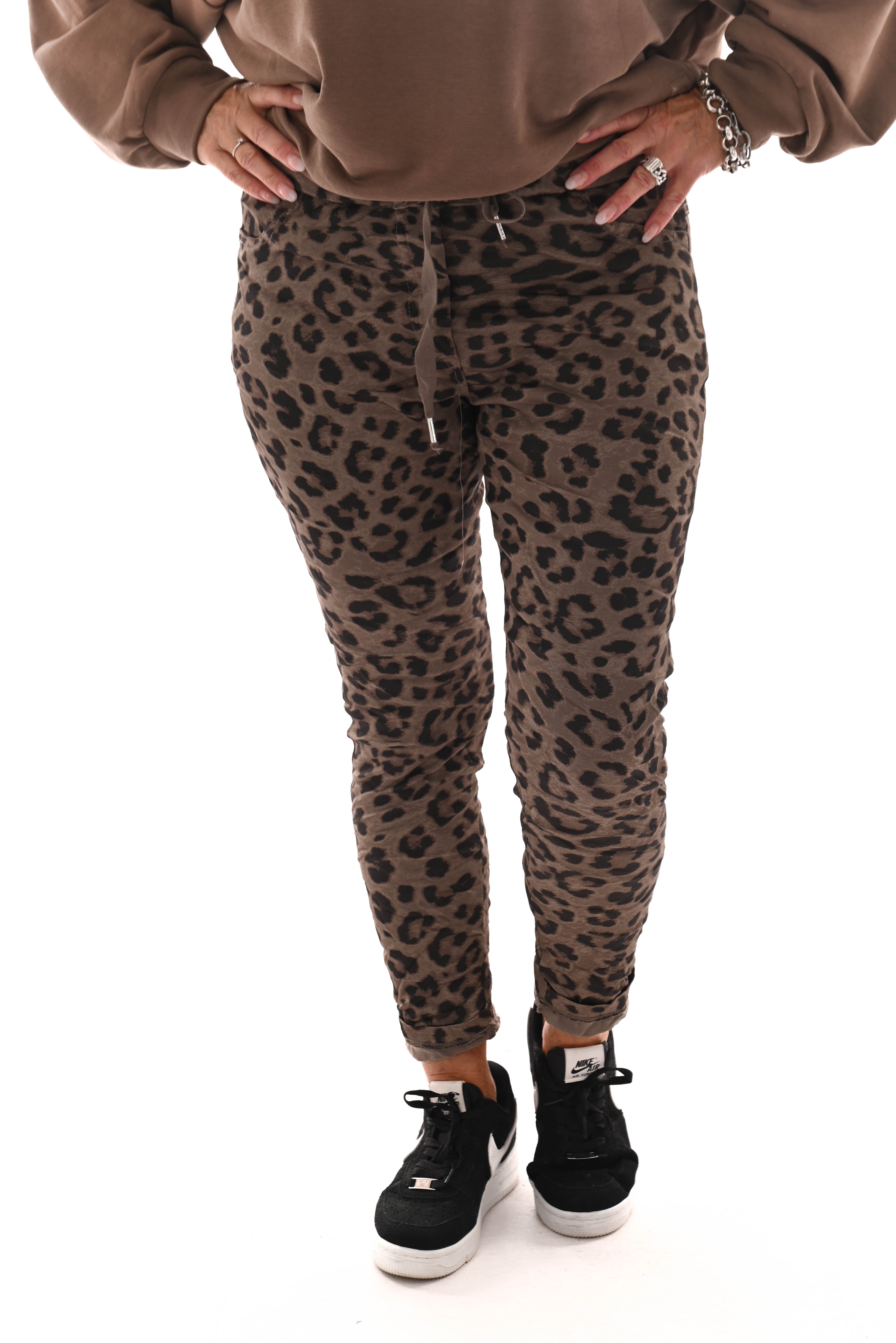 Silky stretchbroek panterprint taupe