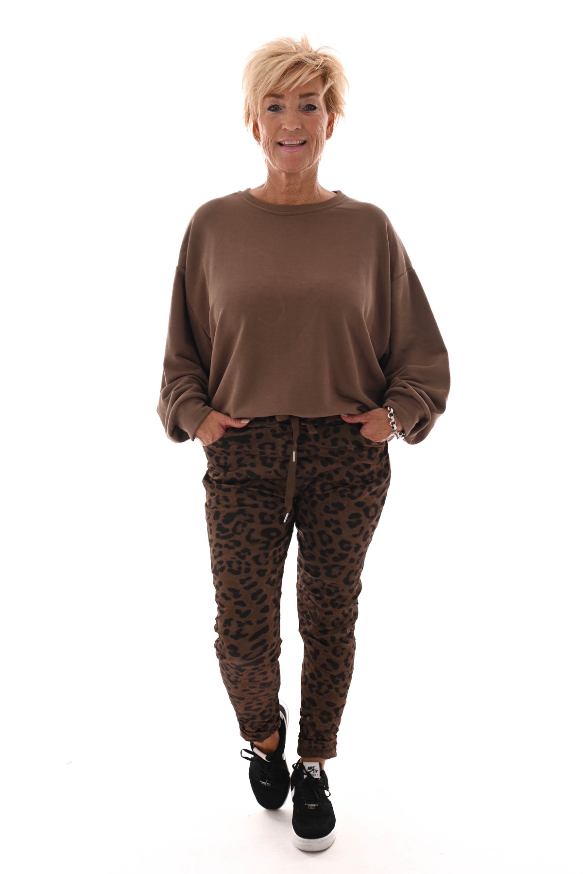 Silky stretchbroek panterprint donkerbruin