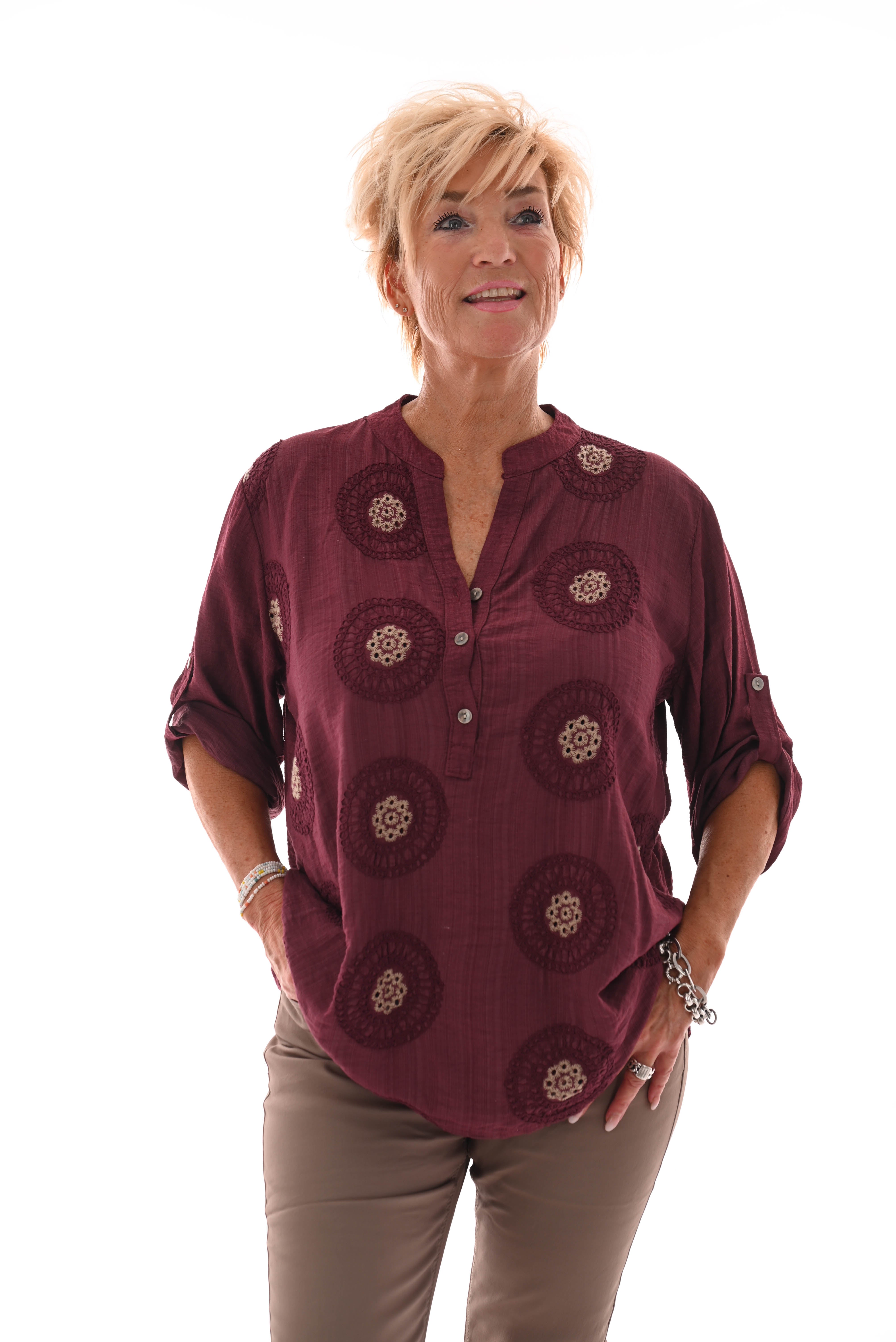 Blouse v-hals ophaalmouwen mandala aubergine