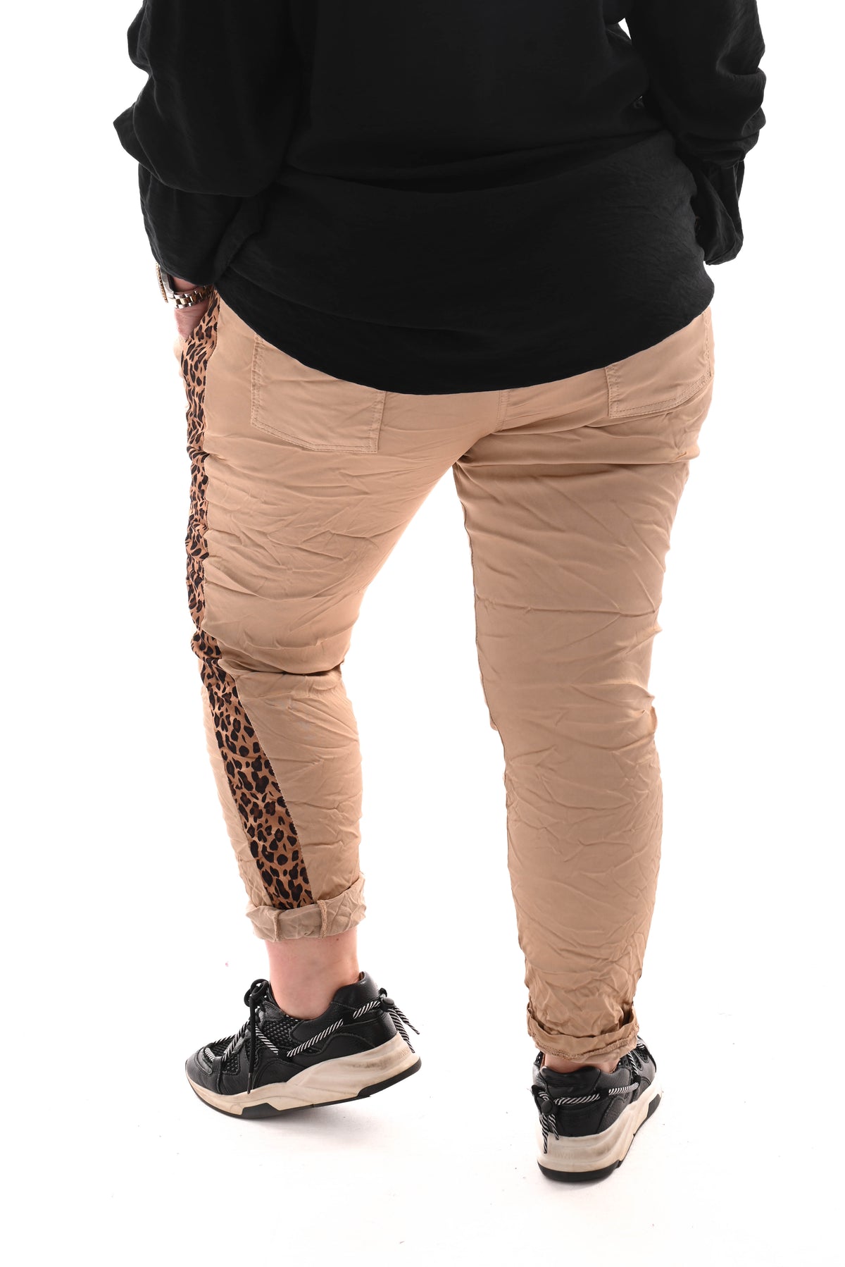 Silky stretchbroek panterbies camel