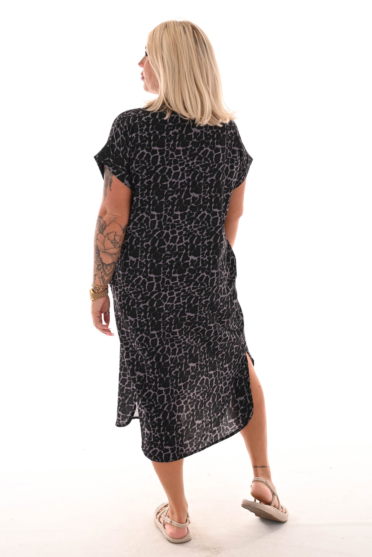 Tuniek v-hals panterprint zwart