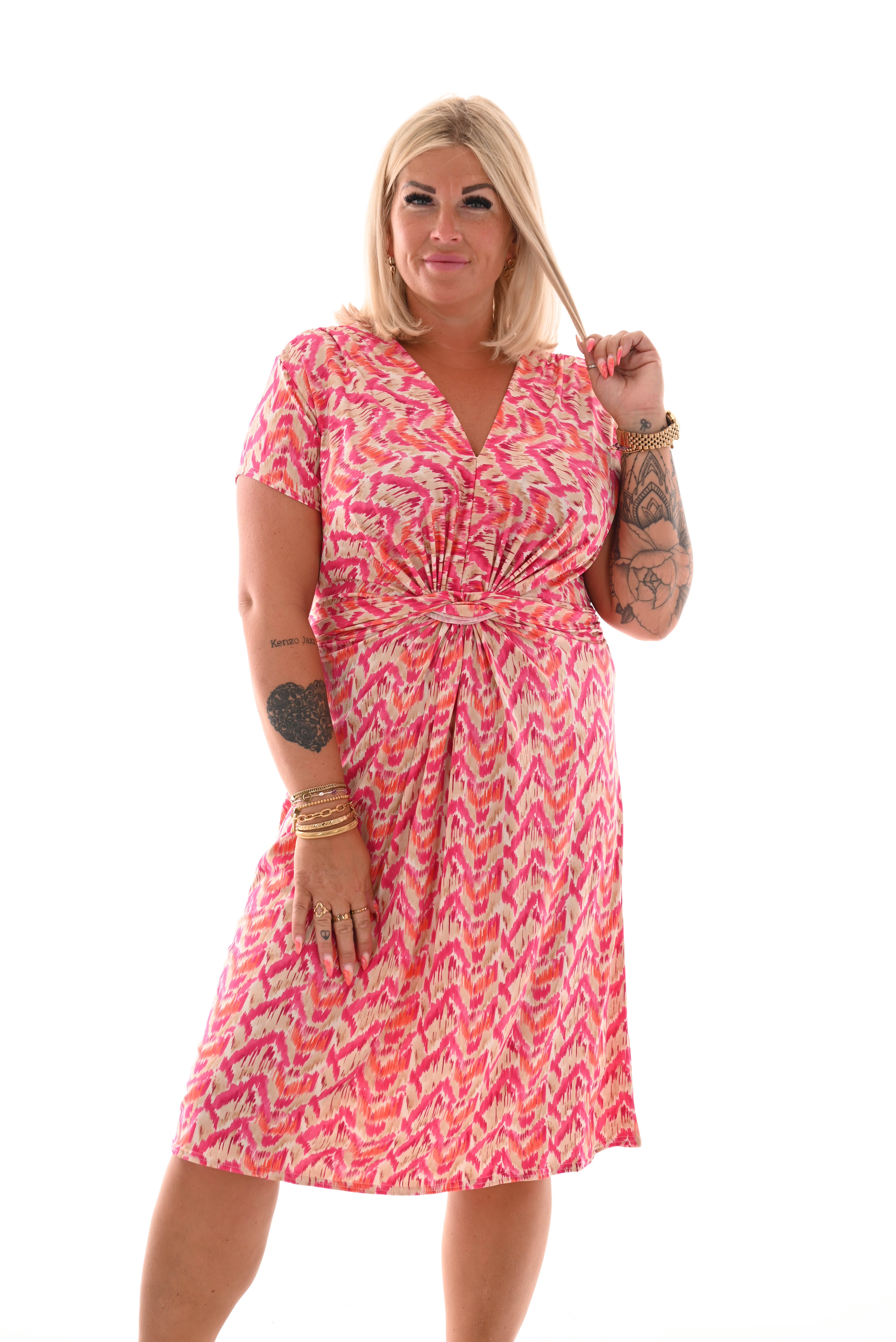 Korte jurk knoopdetail print vegen fuchsia