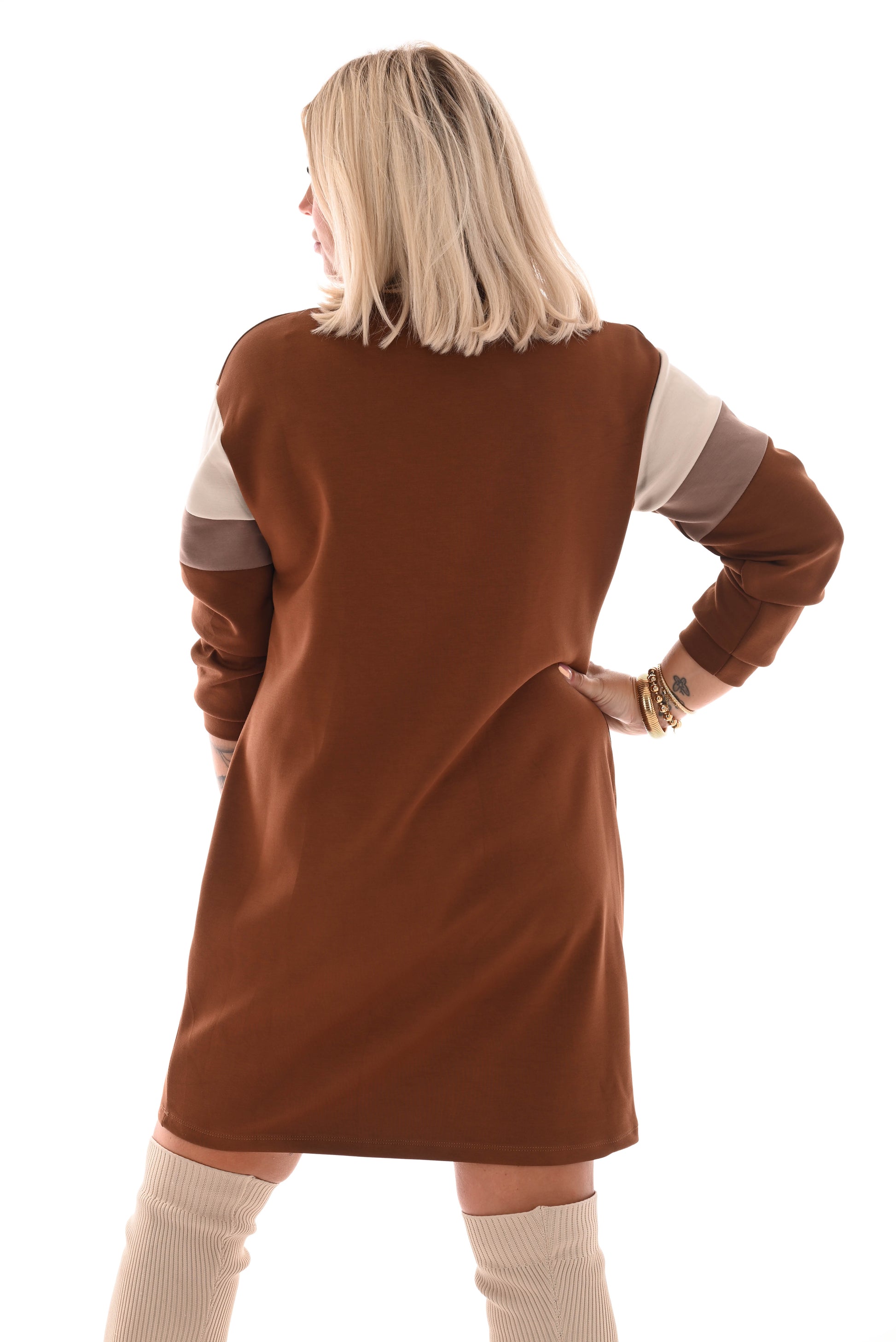 Sweater dress kort met strepen bruin