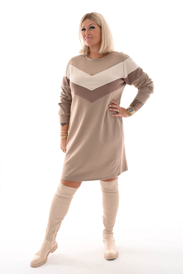 Sweater dress kort met strepen taupe