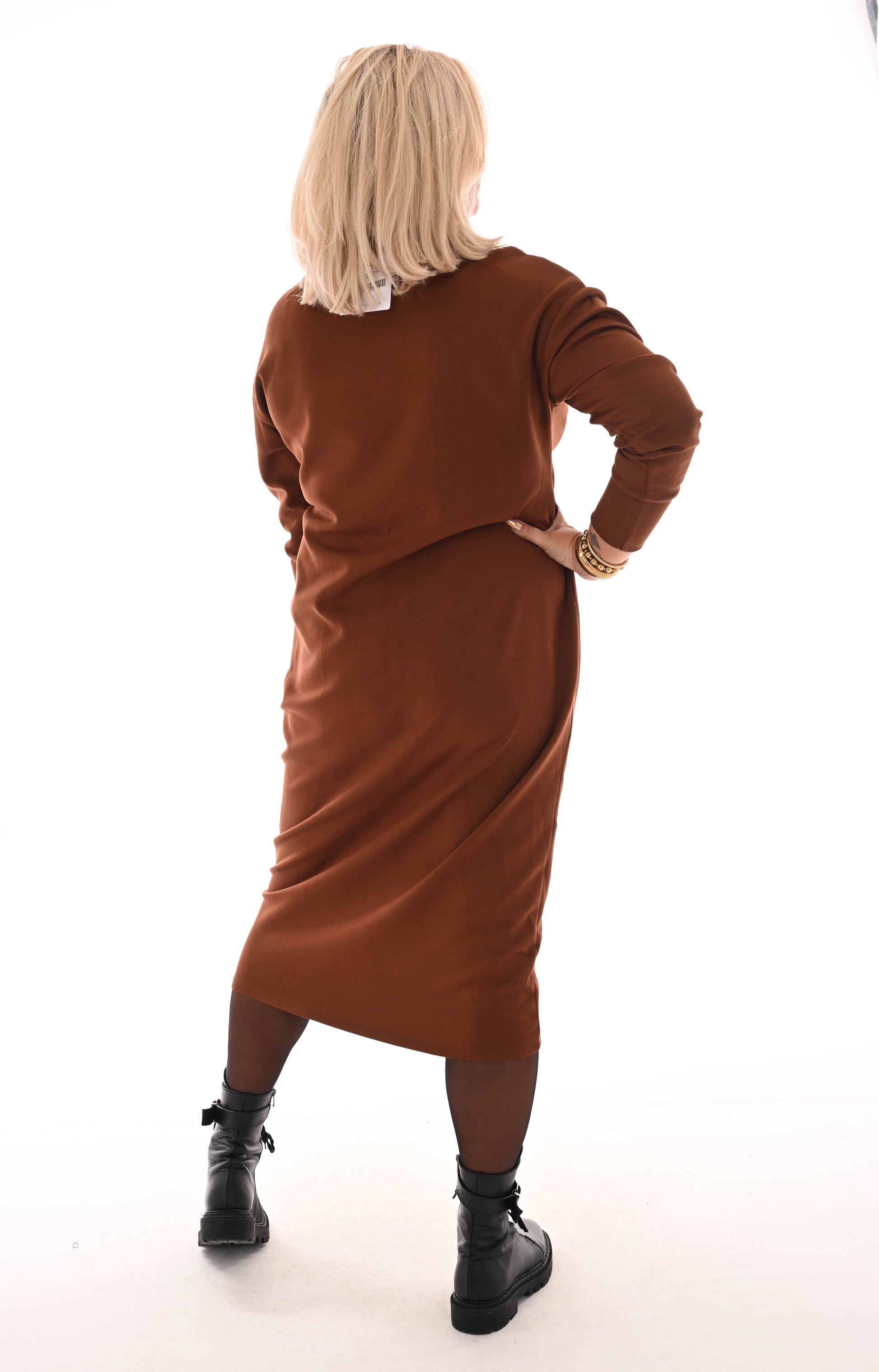 Sweater dress lang met turtle neck en zakken bruin