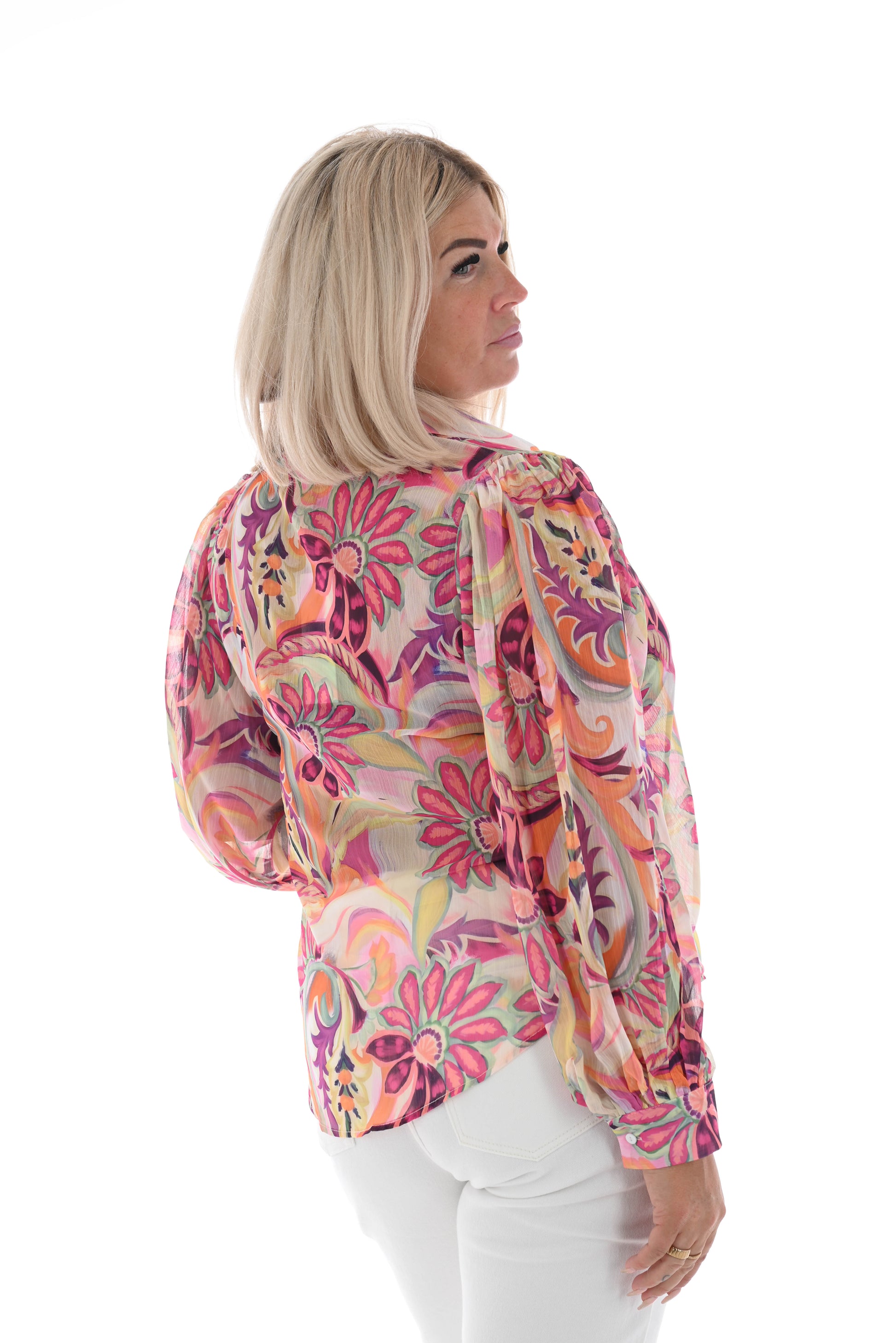 Doorknoop blouse flowers