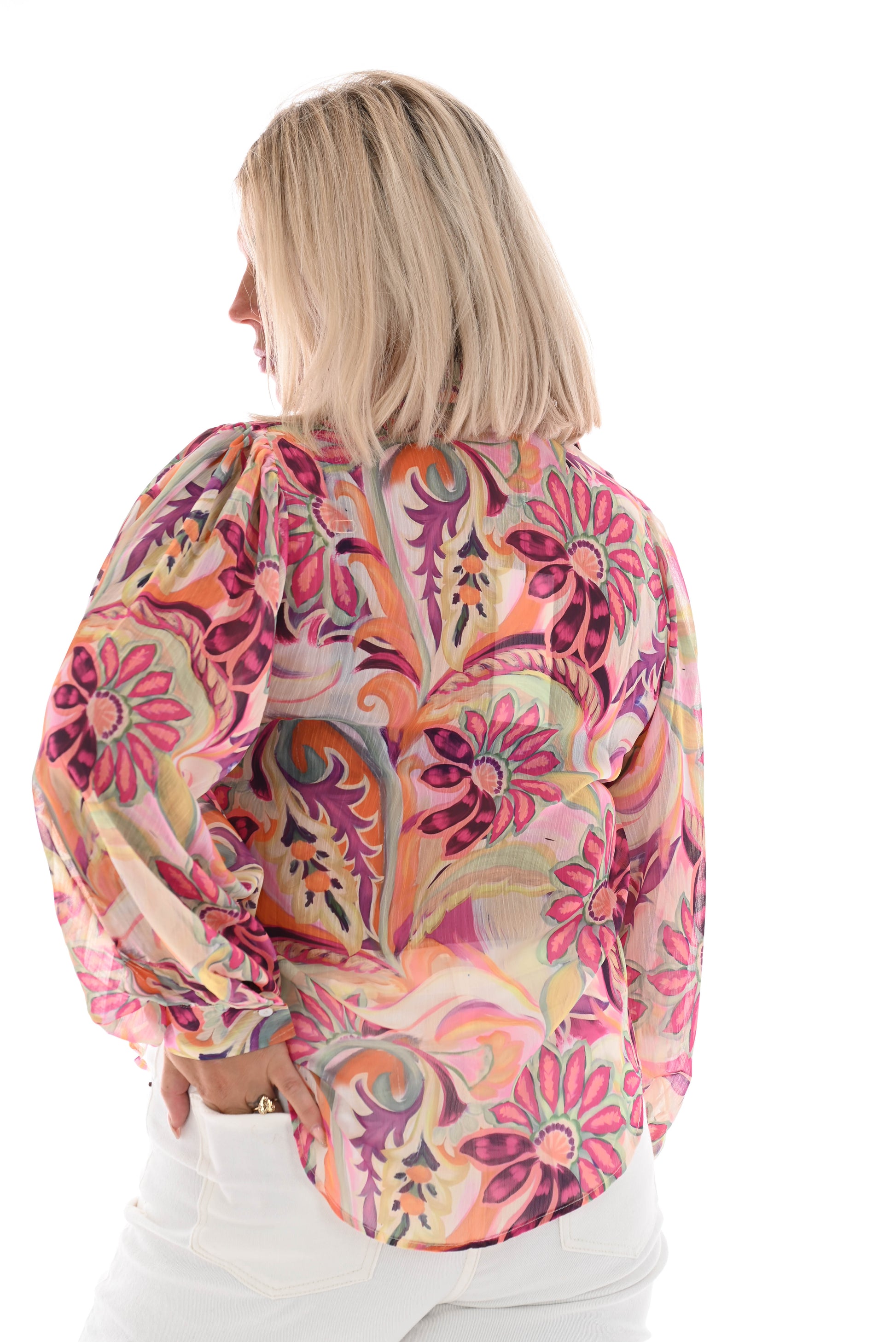 Doorknoop blouse flowers