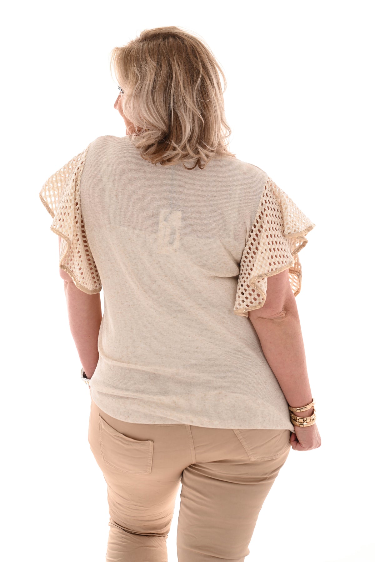 Top gehaakte roezel mouwen beige