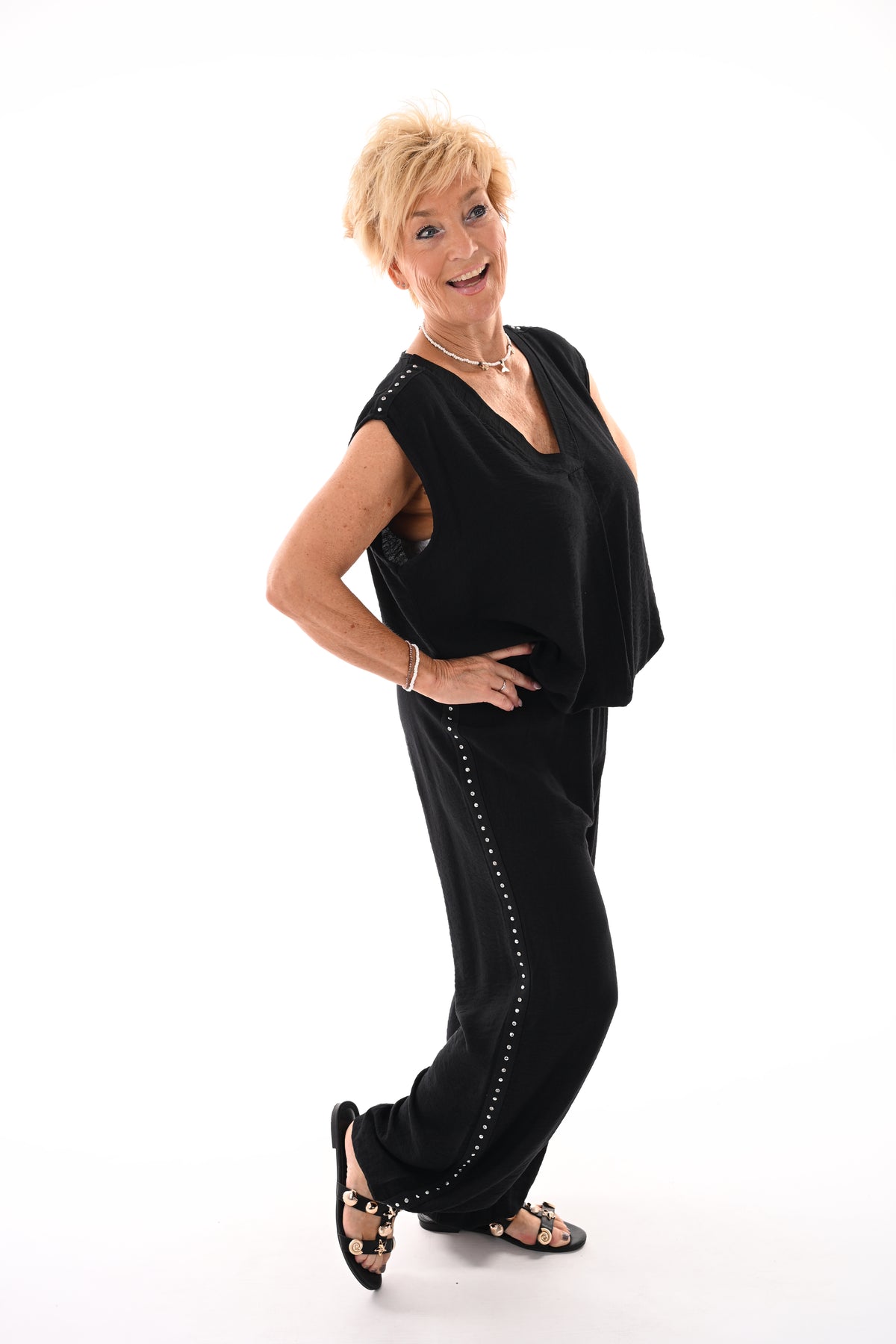 Tweedelig set korte pof top met studs zwart