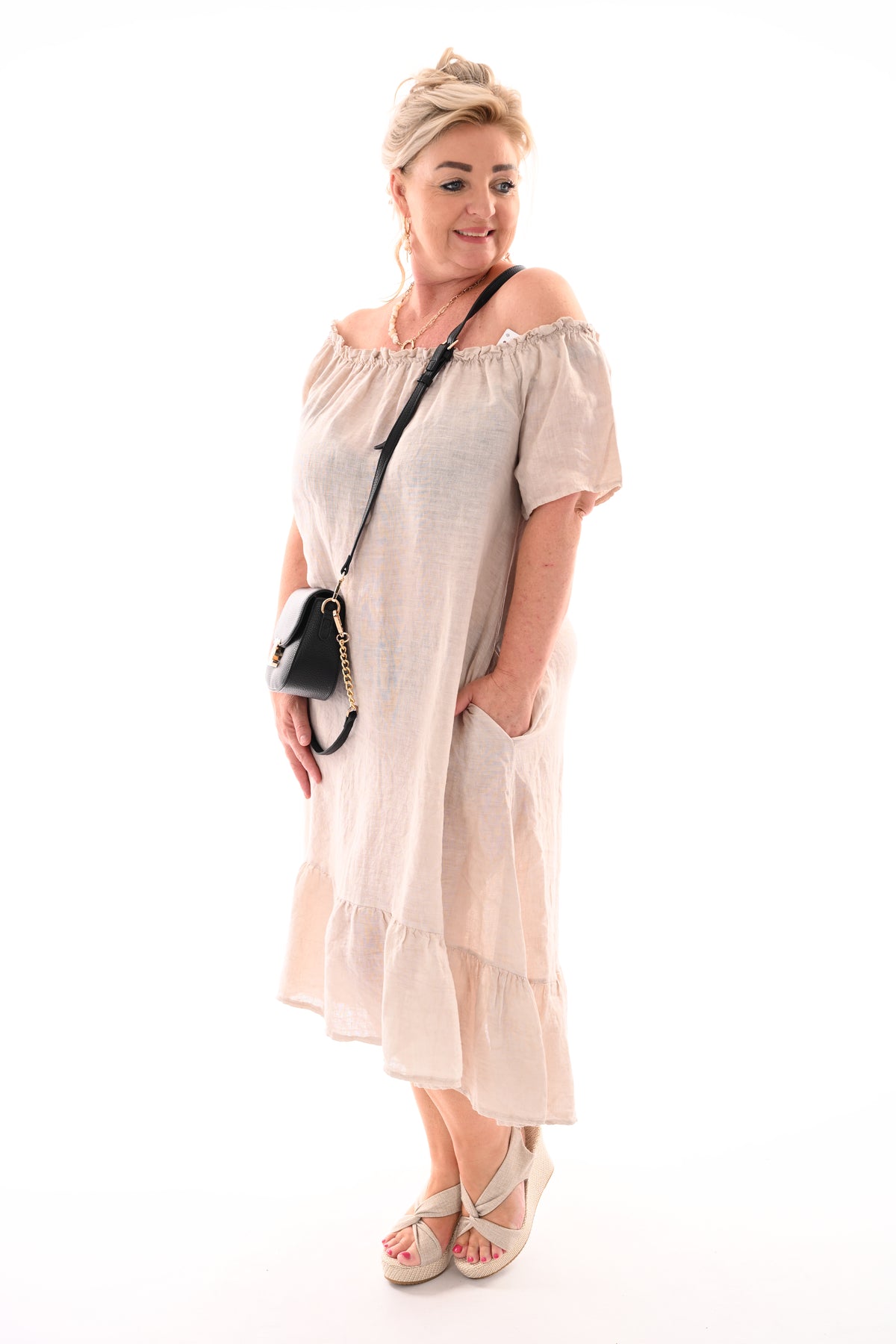 Jurk gesmockte randen korte mouwen uni beige
