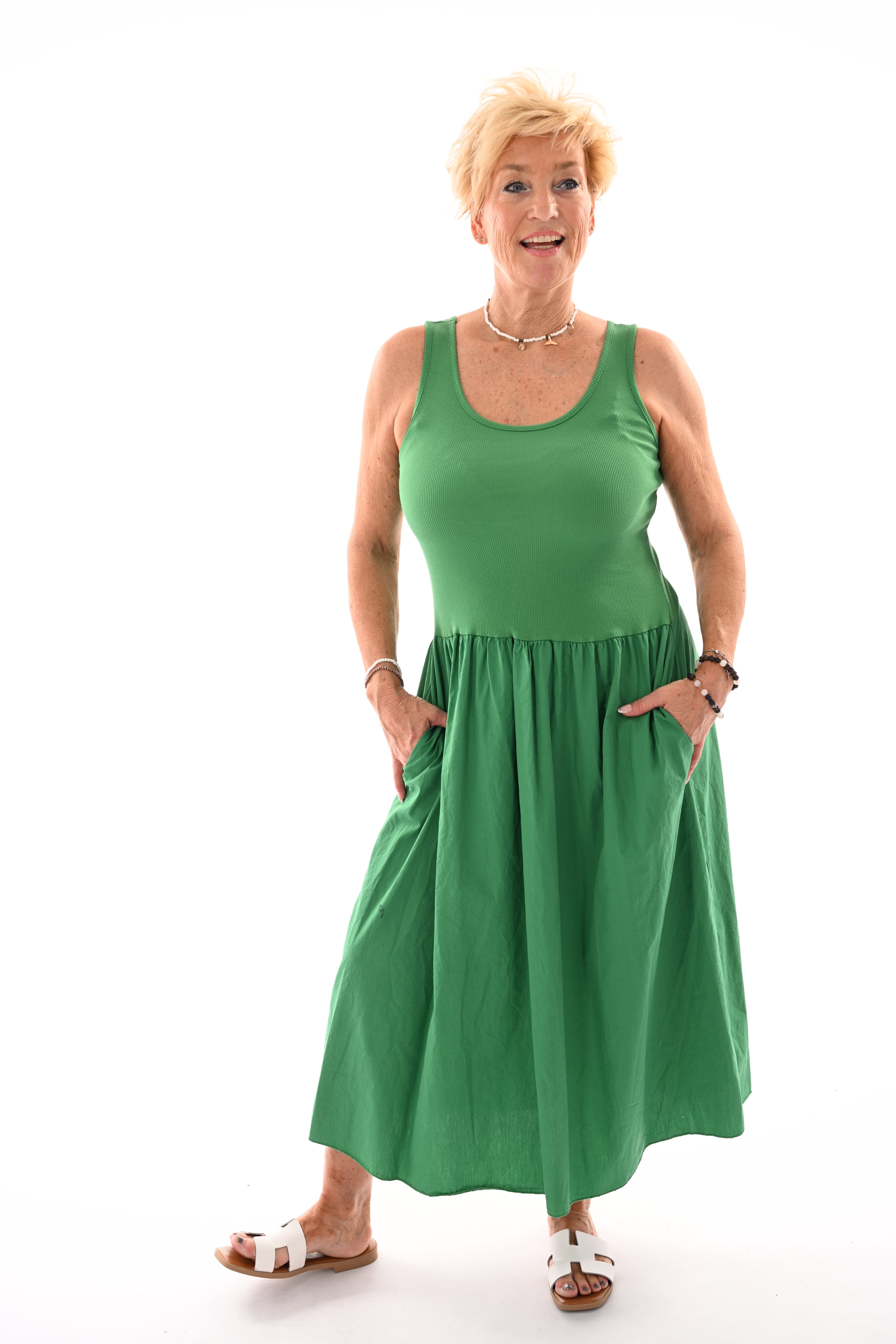 Basic jurk mouwloos uni groen