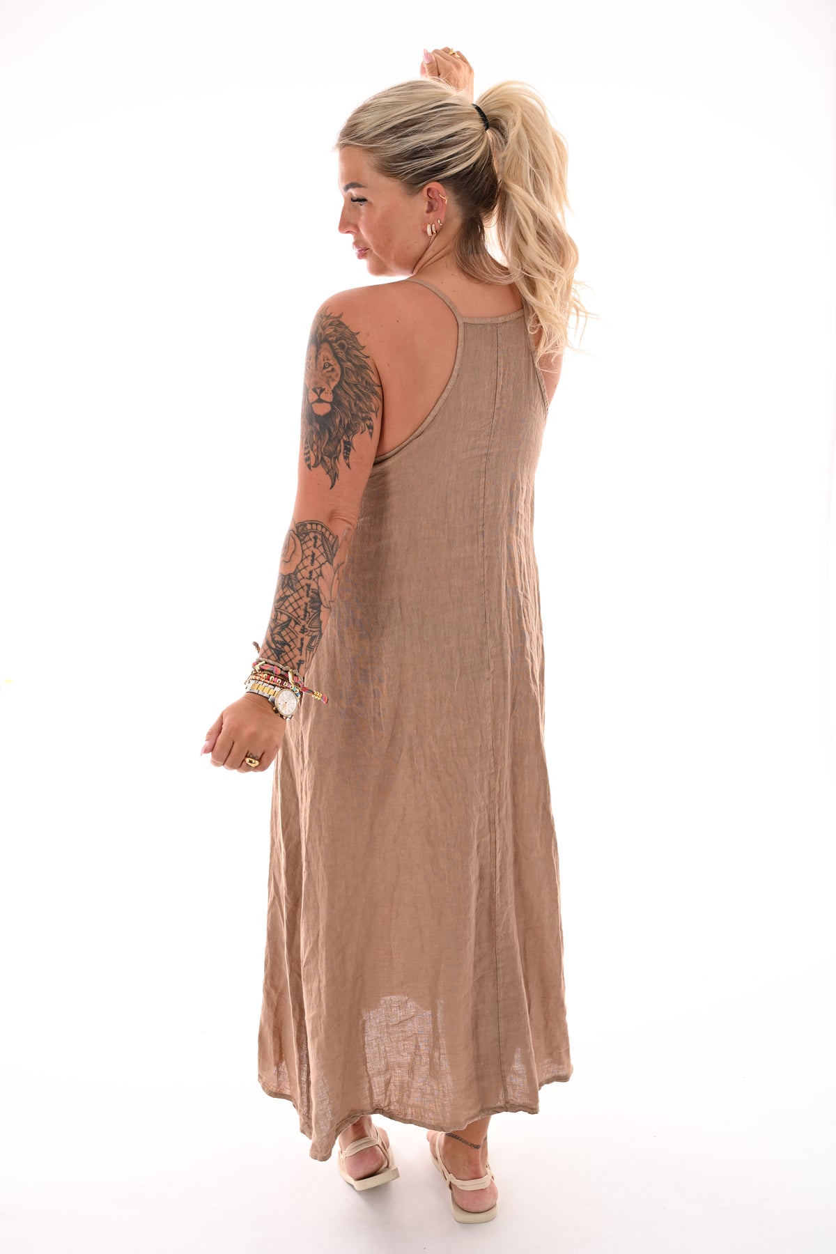 Lange jurk rafel rand camel