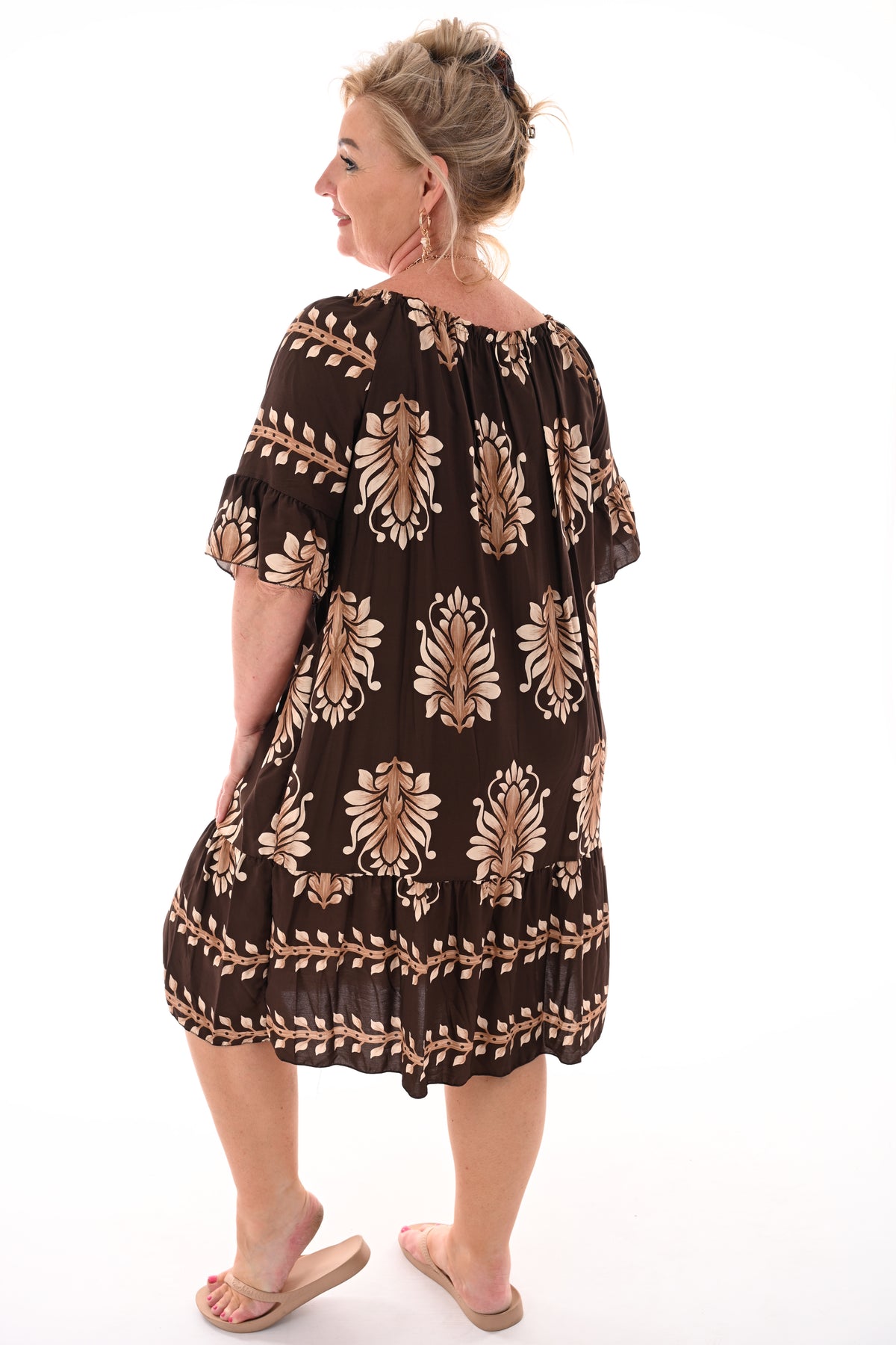 Off-shoulder jurk barok trompetmouwen donkerbruin