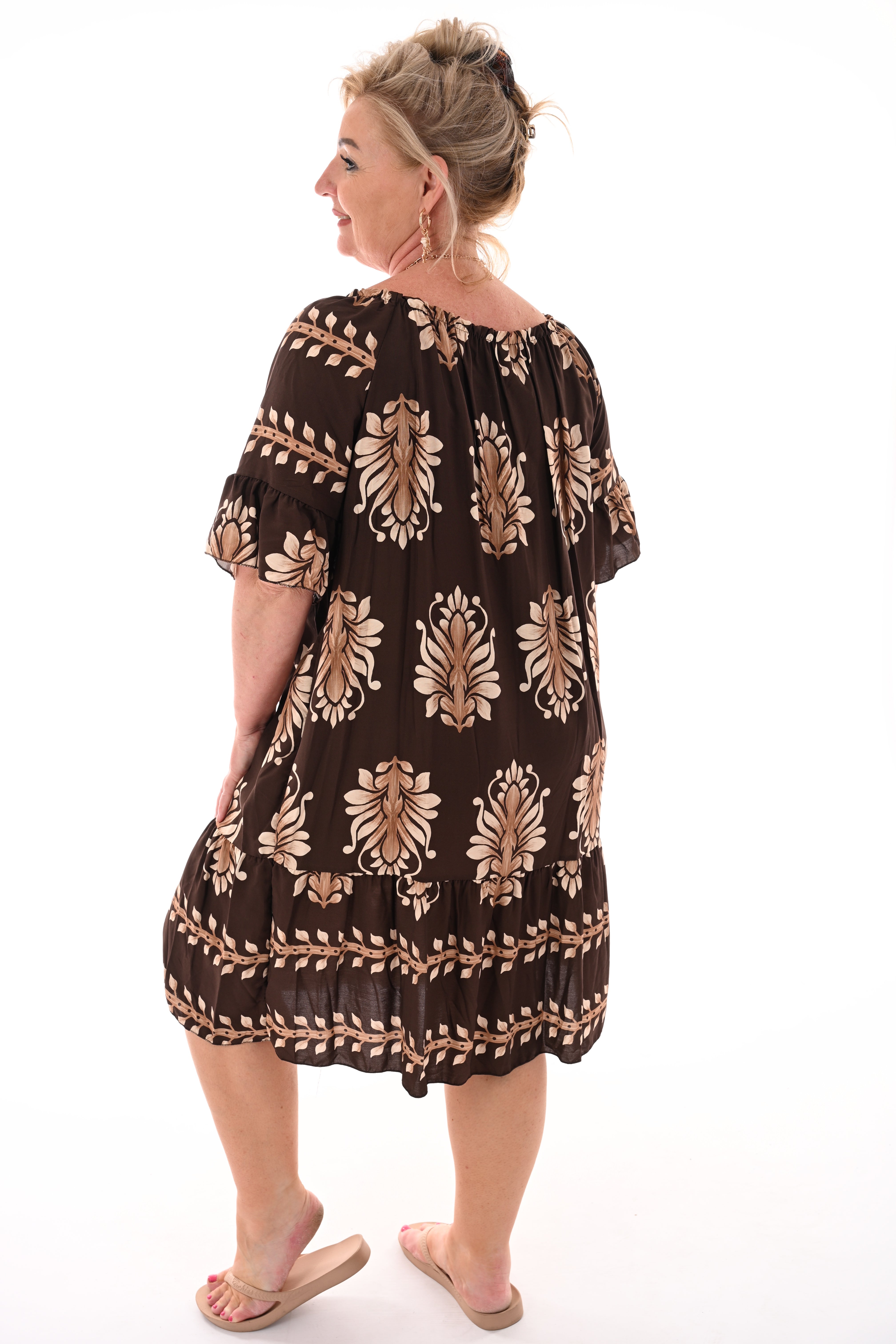Off-shoulder jurk barok trompetmouwen donkerbruin