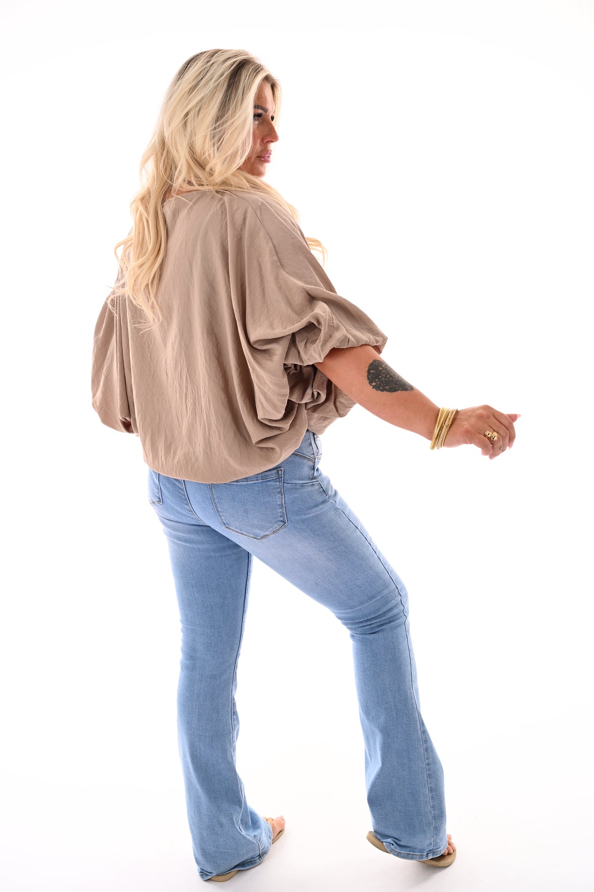 Basic top 3/4e pofmouwen taupe