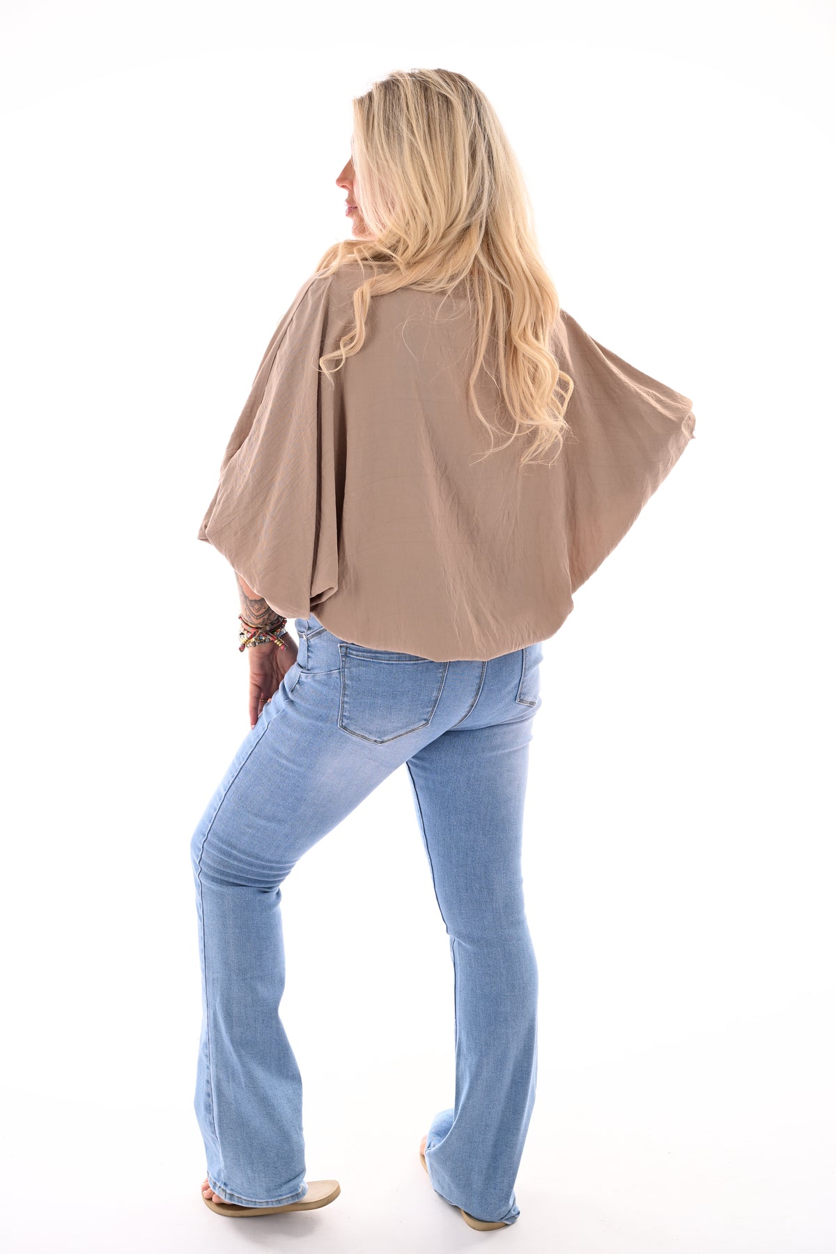 Basic top 3/4e pofmouwen taupe