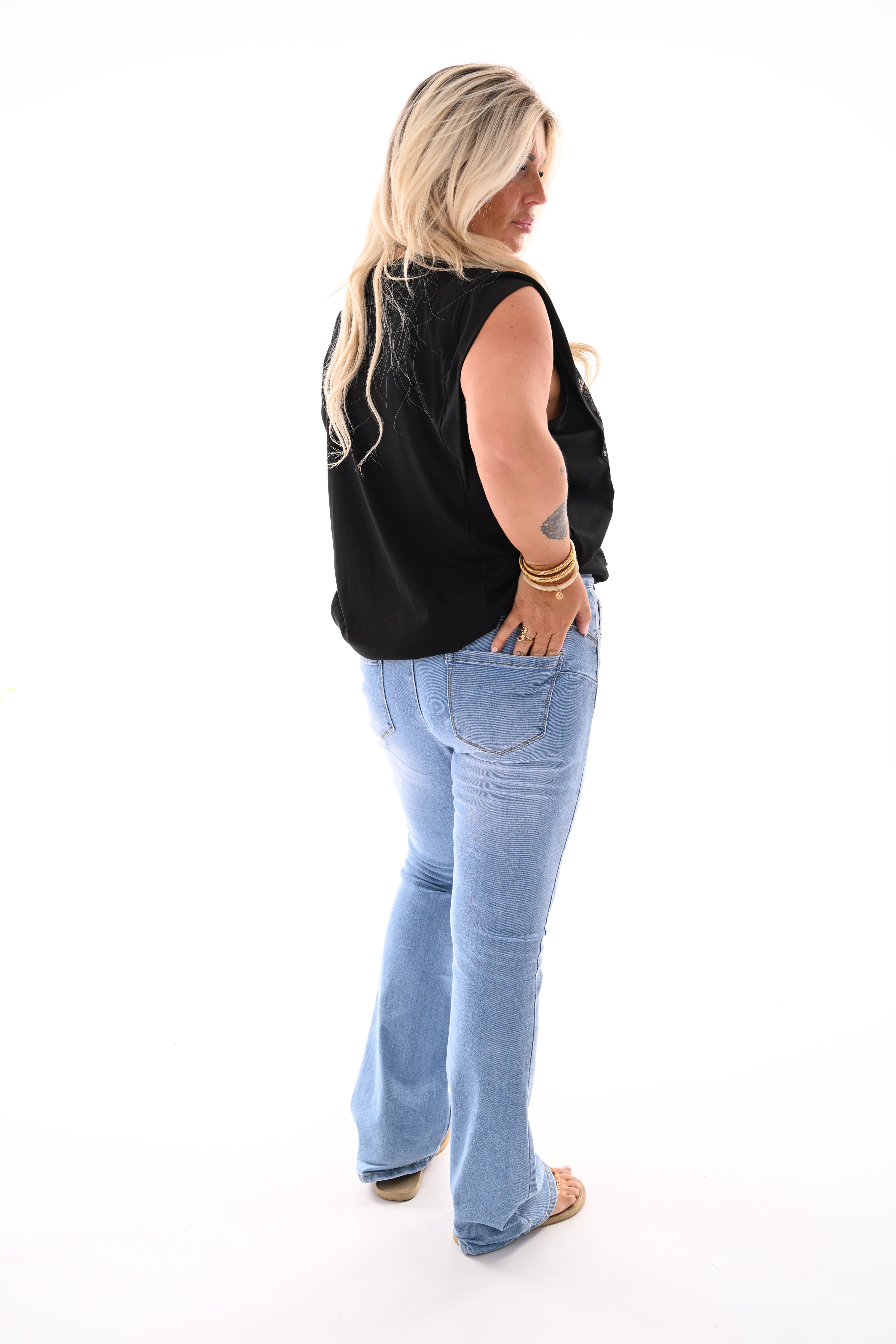 Top kapmouwen studs zwart