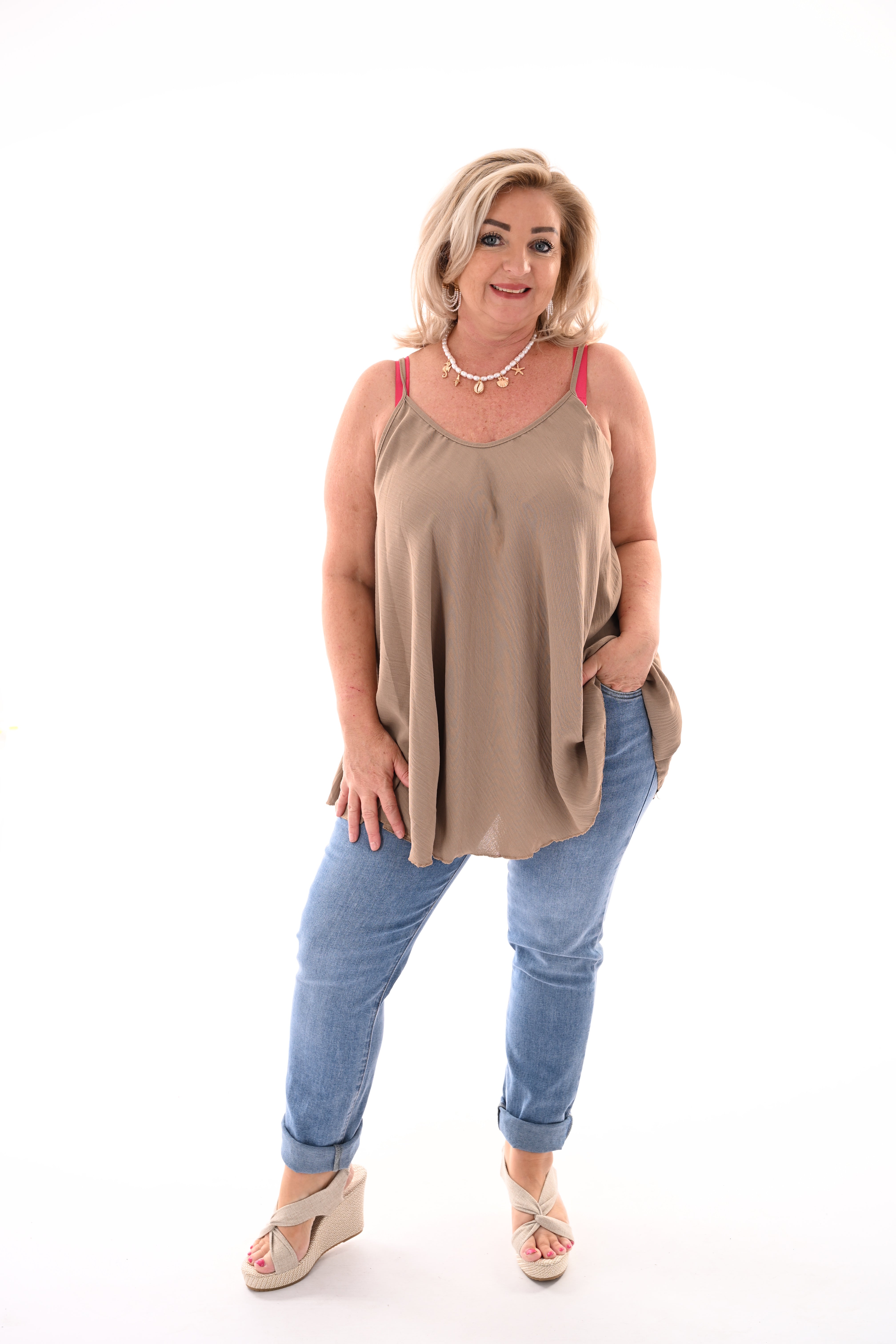 Basic hemdje v-hals camel