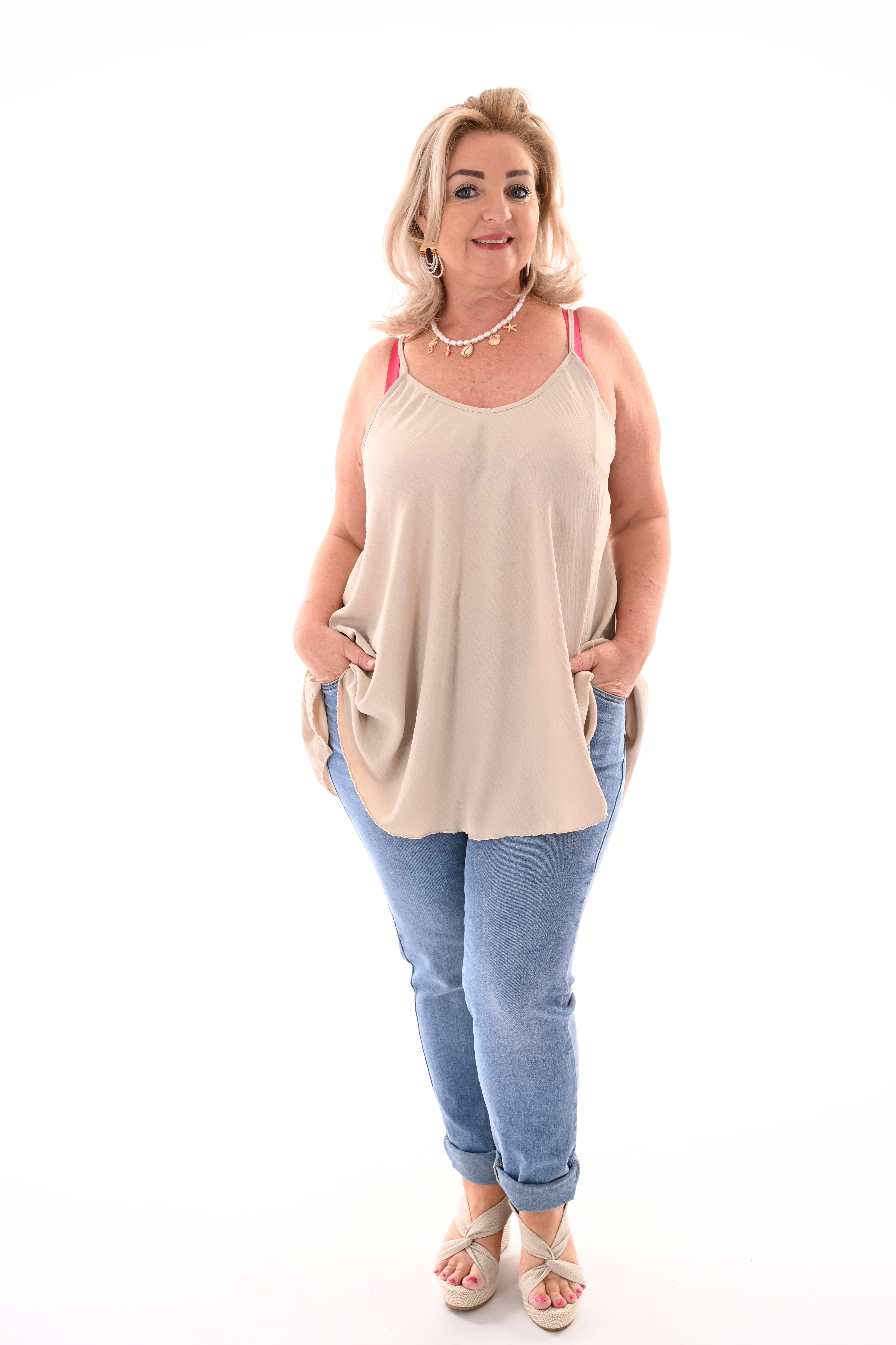 Basic hemdje v-hals beige