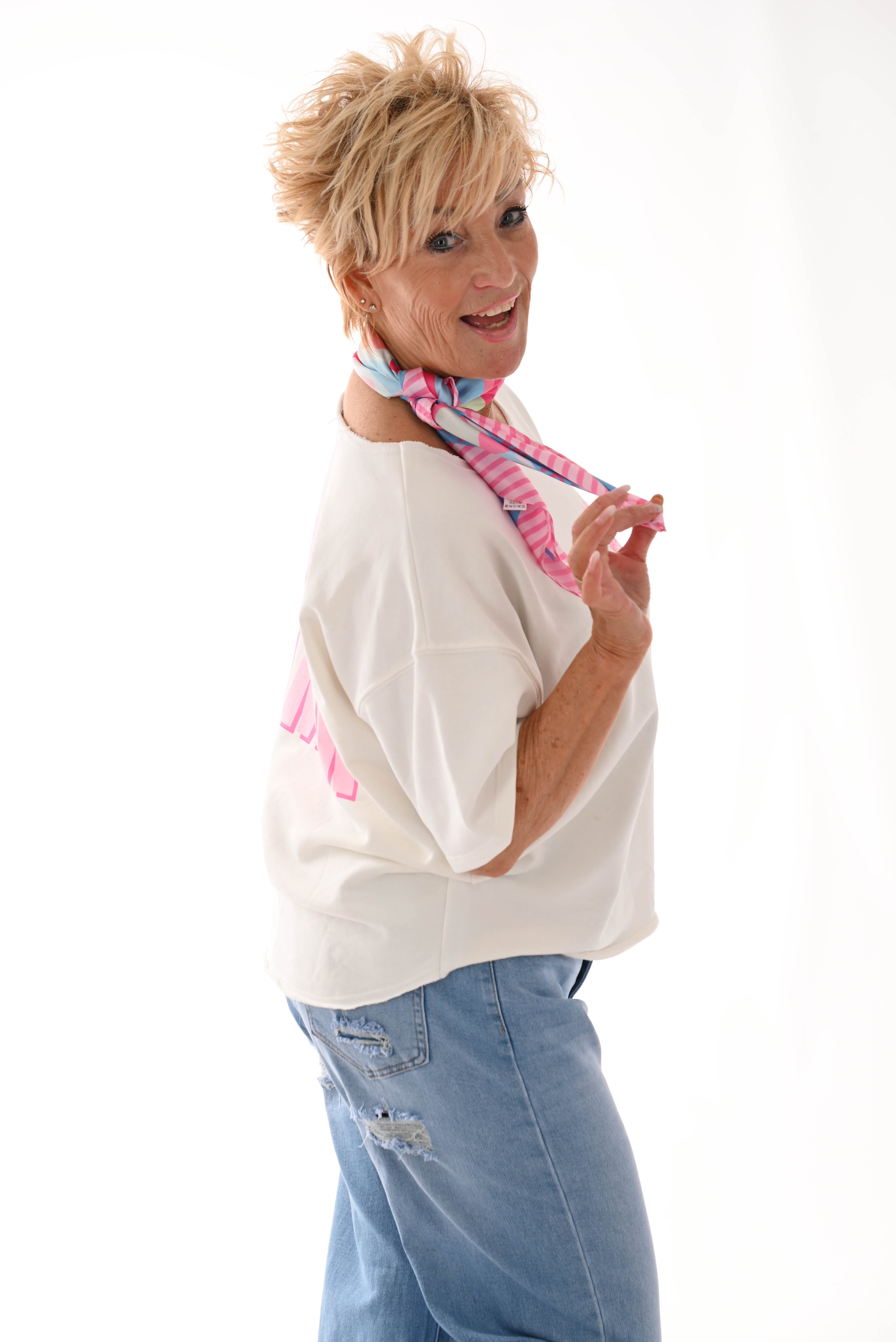 Sweater korte mouwen rafels roomwit