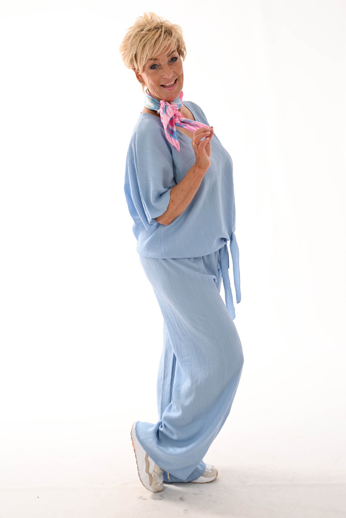 Tweedelig set knoopdetail blauw