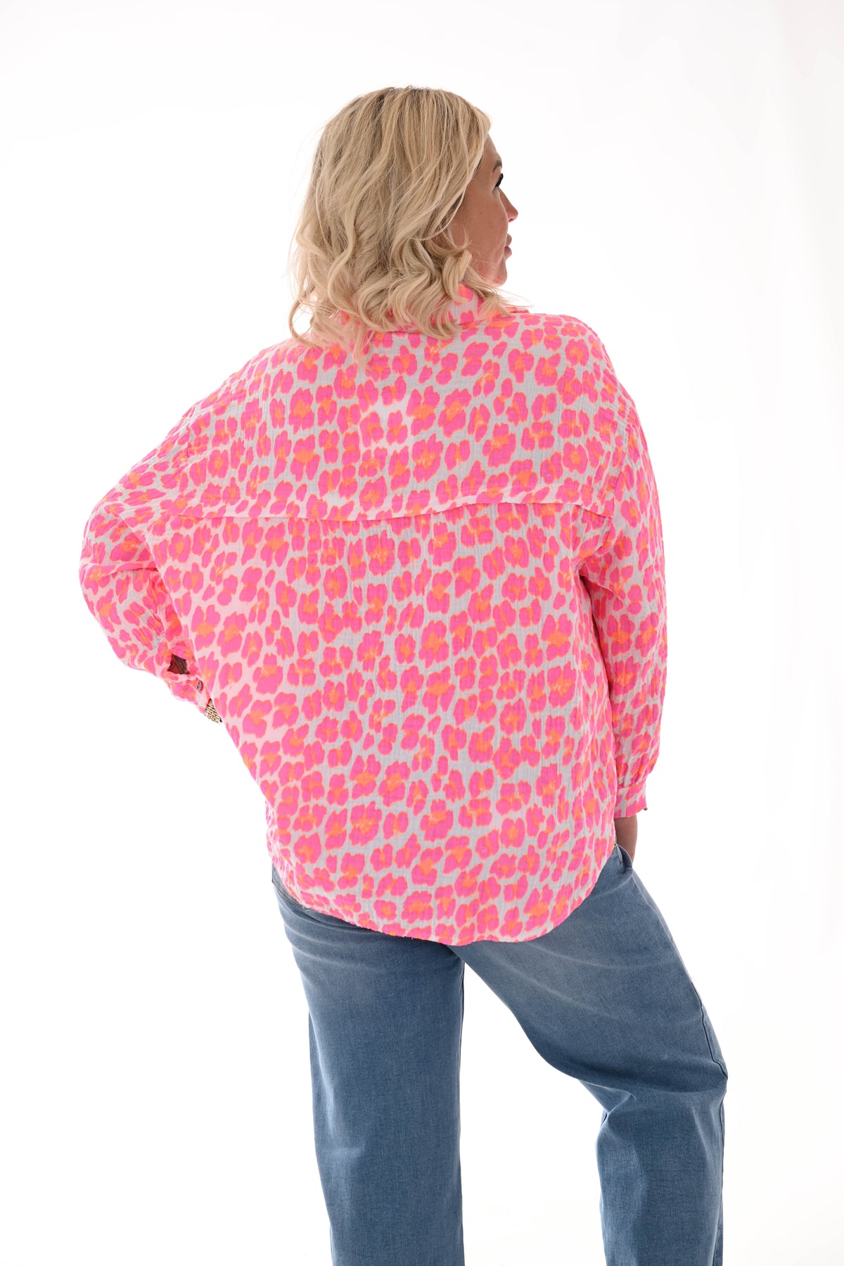 Korte blouse panterprint wit/felroze/oranje