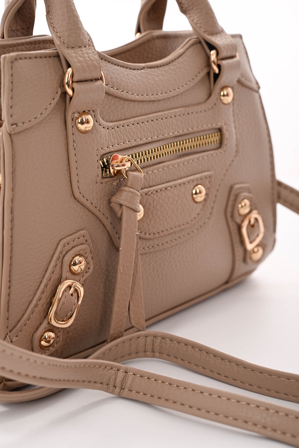 Handtas met studs en gespjes taupe