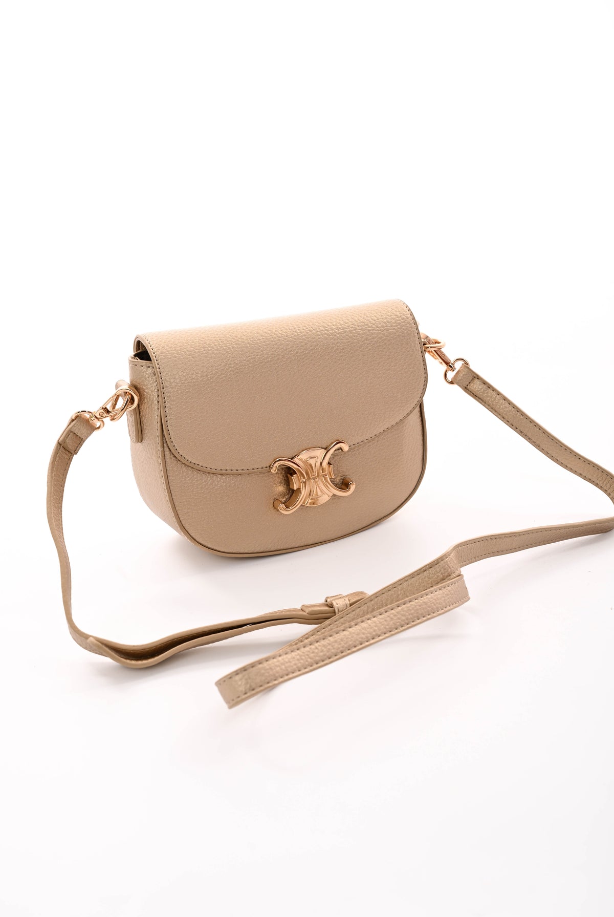 Crossbody tas met C-vormige gesp goud